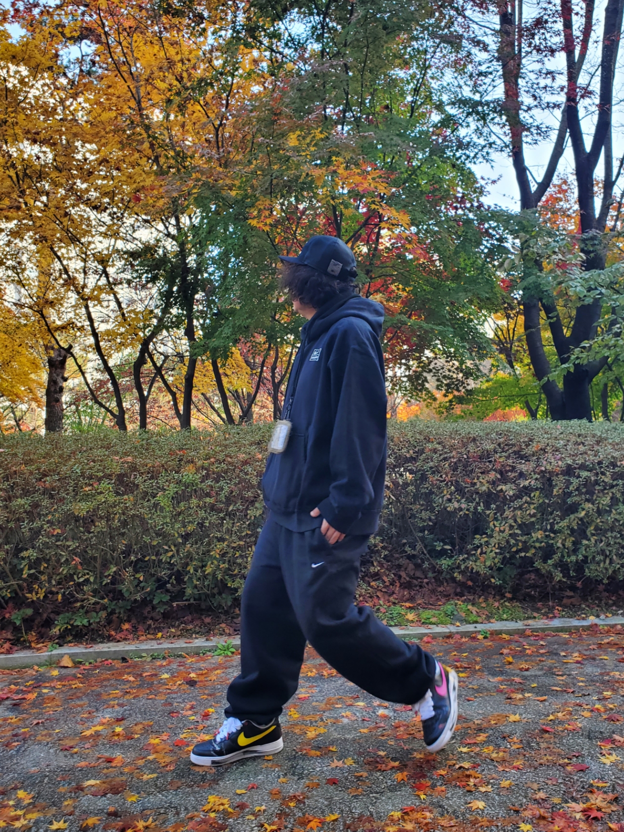 Human Made Military Card Case Beige, Nike x Stussy NRG RA Washed Pullover Hoodie Black (DN4028-010) μ°©μ© μ€νμΌ - 1