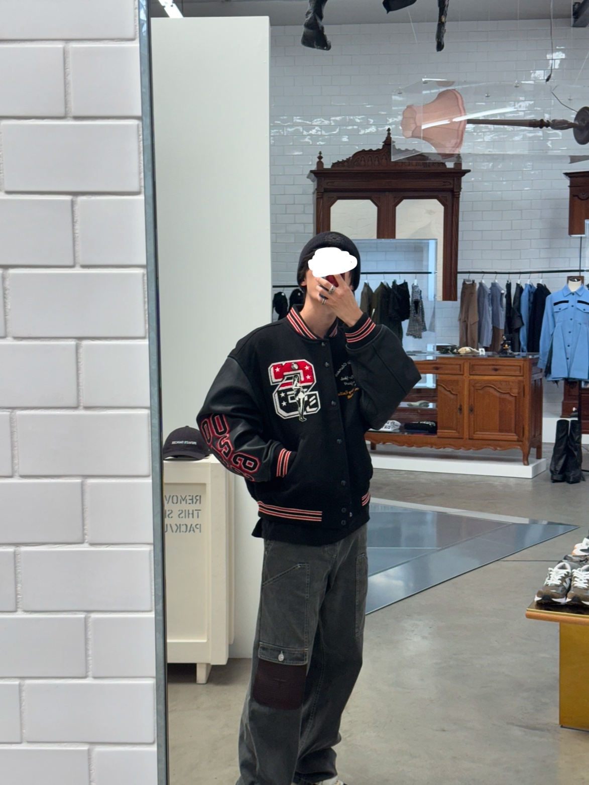 Supreme x Hysteric Glamour Varsity Jacket Black - 24FW, Supreme x Hysteric Glamour Track Jacket Black - 24FW 착용 스타일 - 1