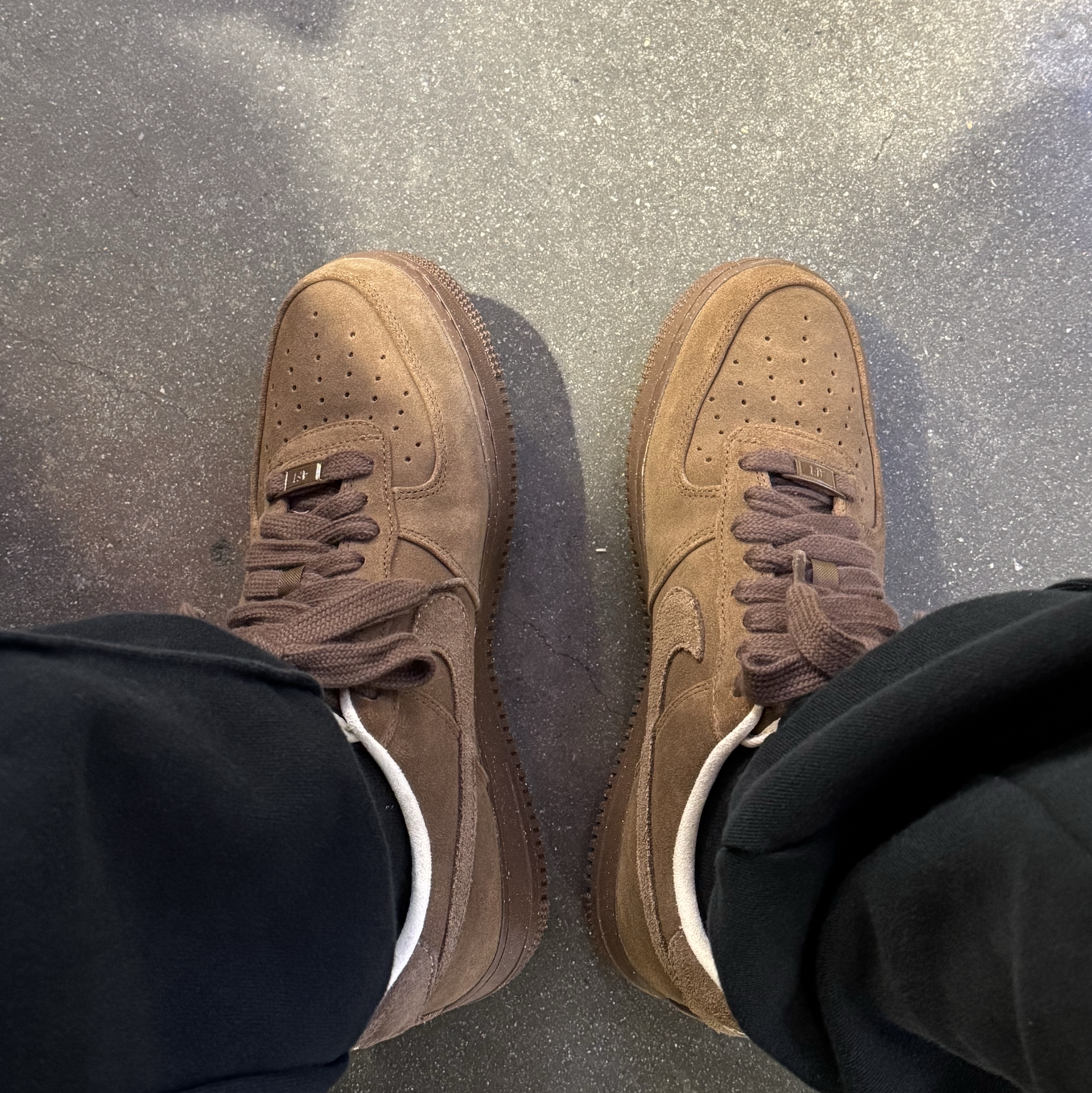 (W) Nike Air Force 1 '07 Cacao Wow 착용 스타일