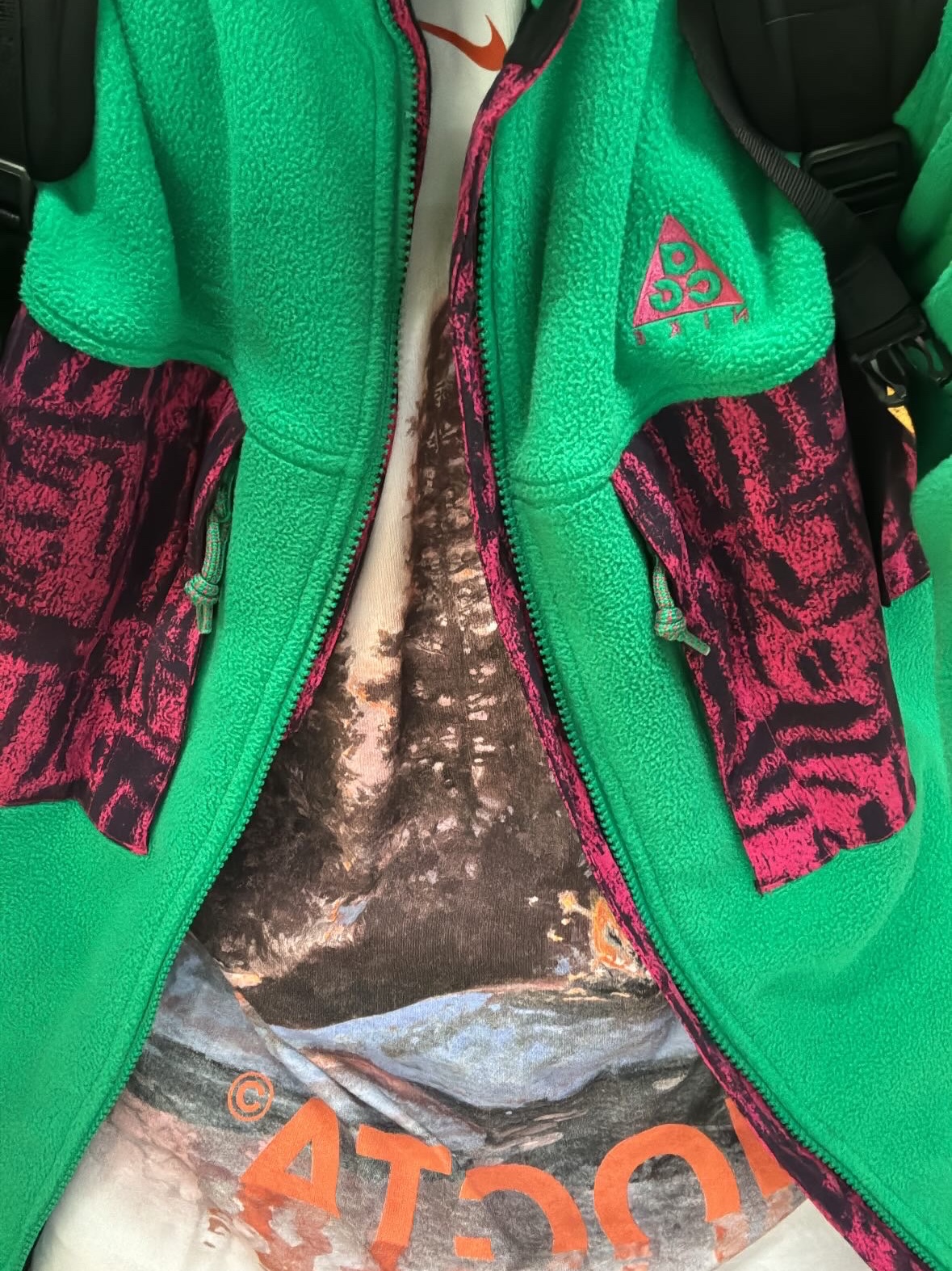 Nike ACG Microfleece Jacket Lucid Green - US/EU, Nike x Drake Nocta Opal Reels Tee White (FV7865-100) 착용 스타일