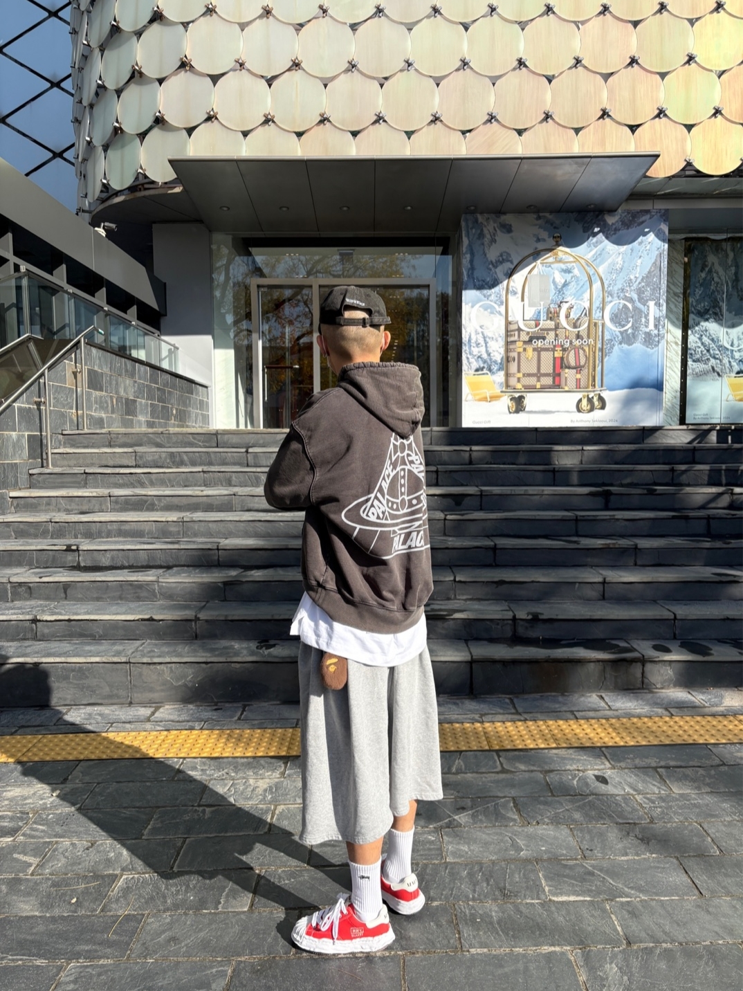 Maison Mihara Yasuhiro Blakey OG Sole Canvas Low-top Sneakers Orange, Palace x Vivienne Westwood Hood Black - 24FW 착용 스타일