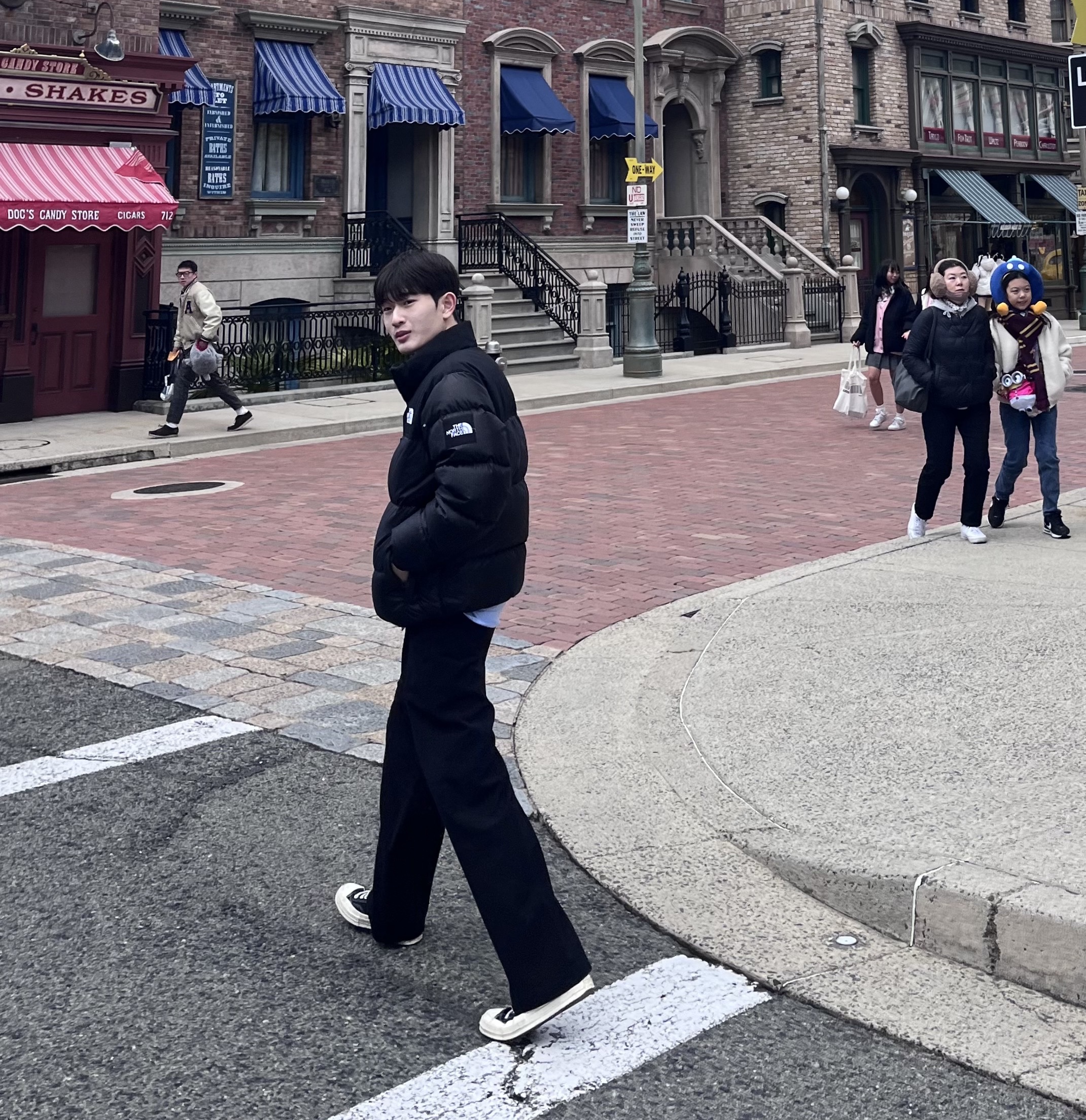 Stussy Basic Cuff Beanie Black, The North Face White Label Novelty Nuptse RDS Down Jacket Black 착용 스타일 - 3