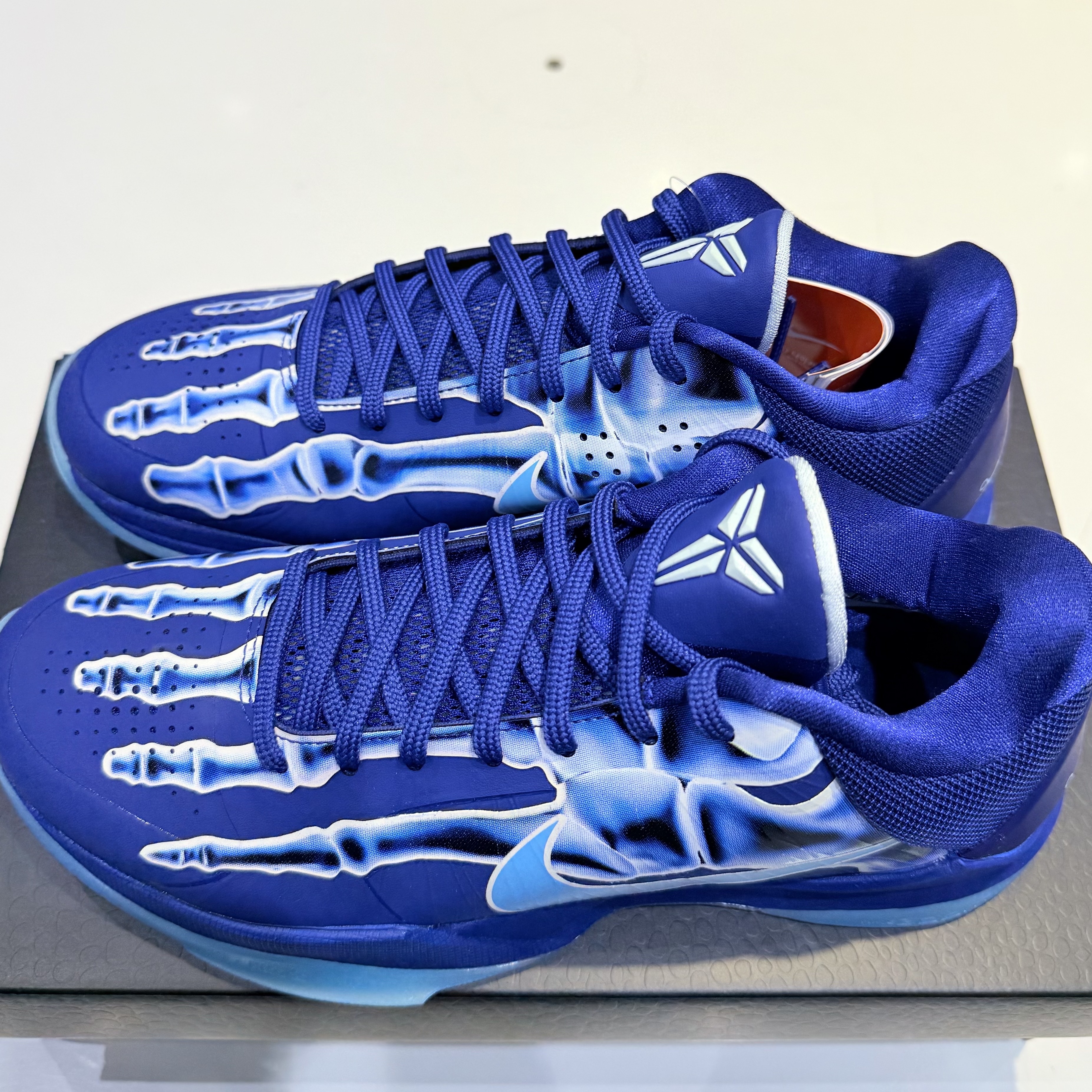 Nike Kobe 5 Protro Deep Royal Blue 착용 스타일 - 2