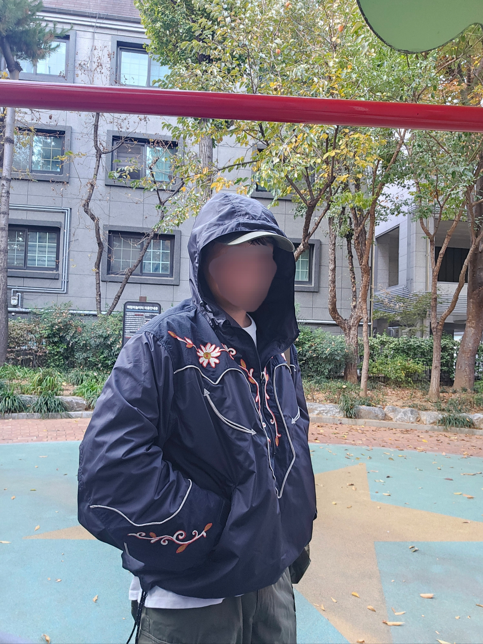 Kapital Poly Taffeta Tennessee Cornflower Parka Black 착용 스타일 - 3