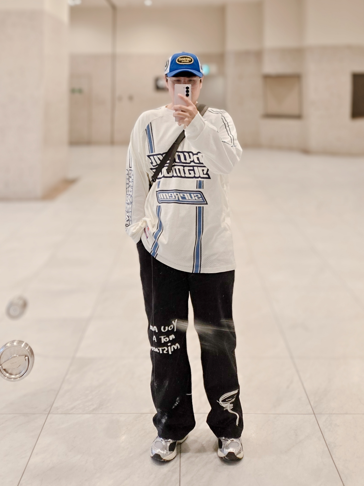 Supreme x Hysteric Glamour x Vanson Leathers Mesh Back 6-Panel Blue - 24FW, Supreme x Hysteric Glamour Mesh L/S Top White - 24FW 착용 스타일
