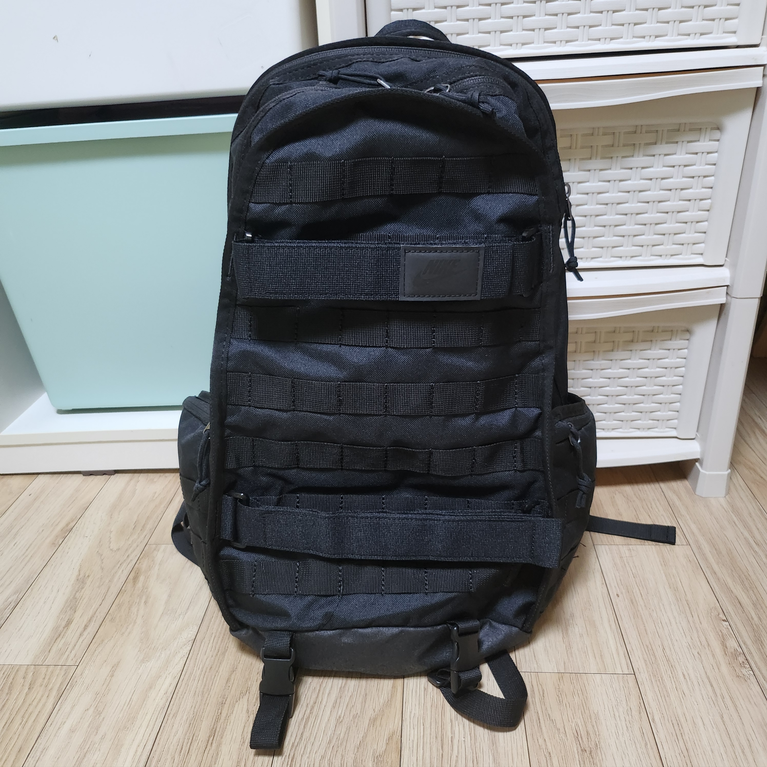 Nike NSW RPM Backpack 26L Black 착용 스타일