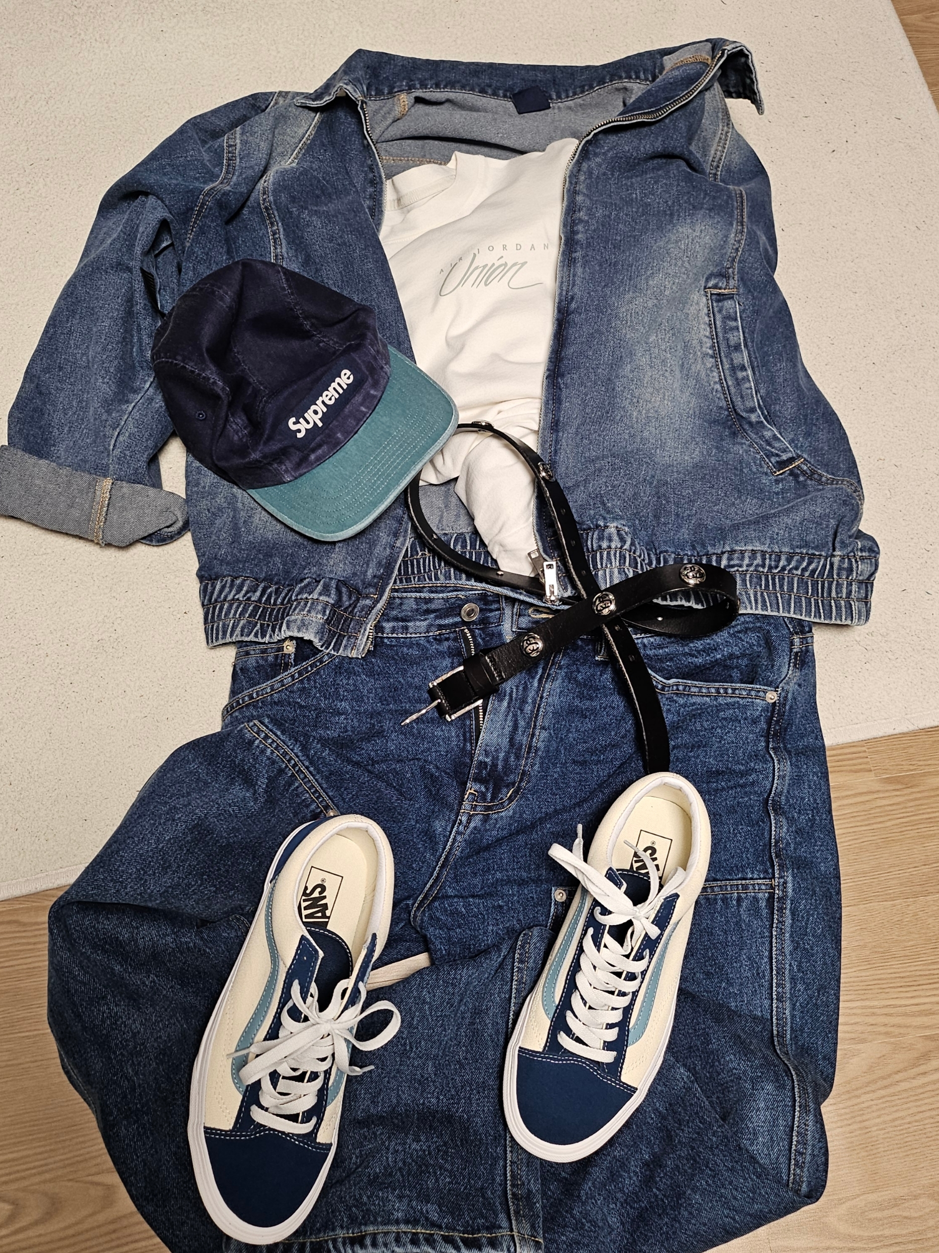 Stussy SS Link Studded Belt Black, Supreme Pigment 2-Tone Camp Cap Navy - 24SS 착용 스타일 - 3