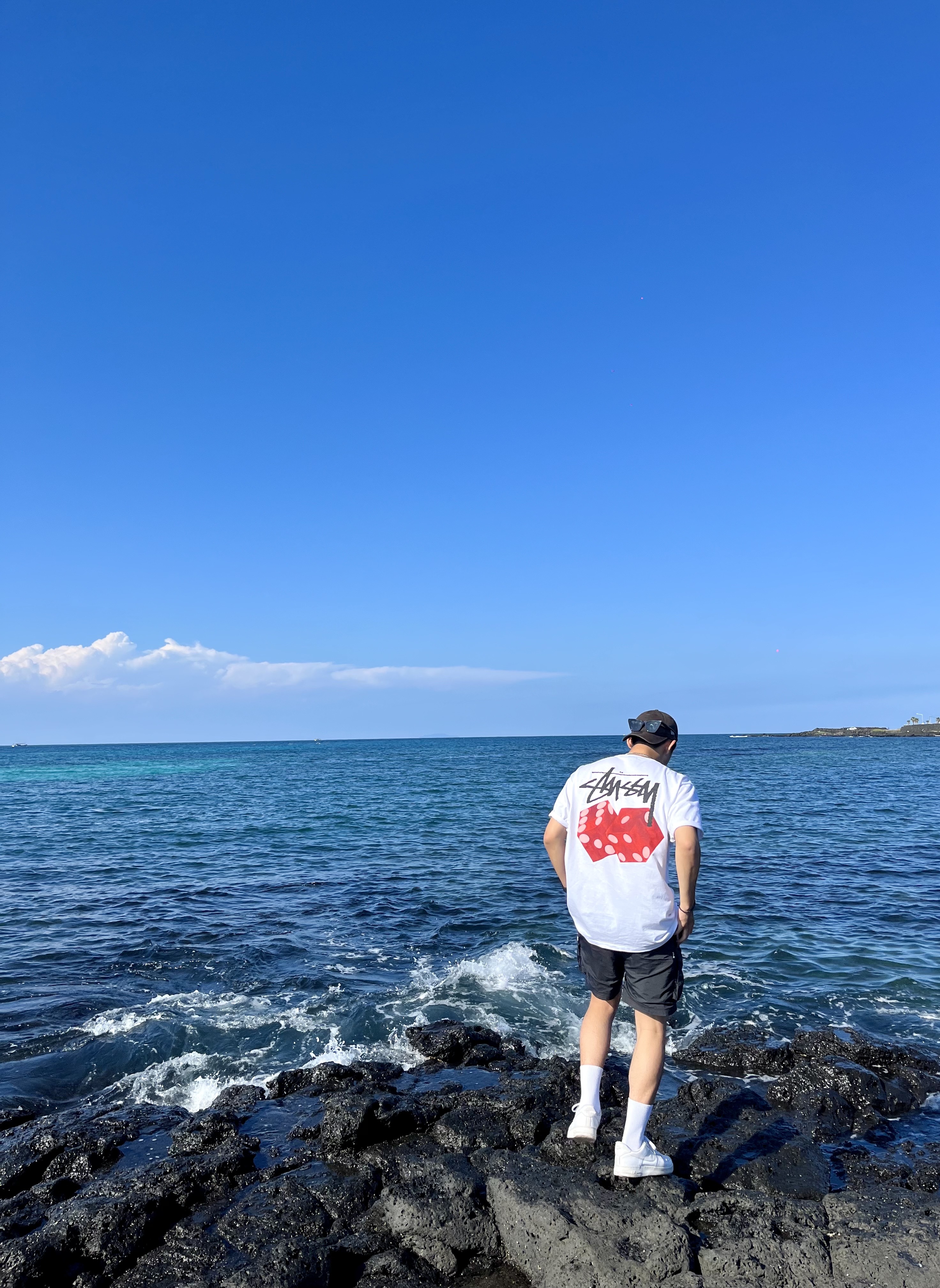 Stussy Diced Out T-Shirt White 착용 스타일 - 1