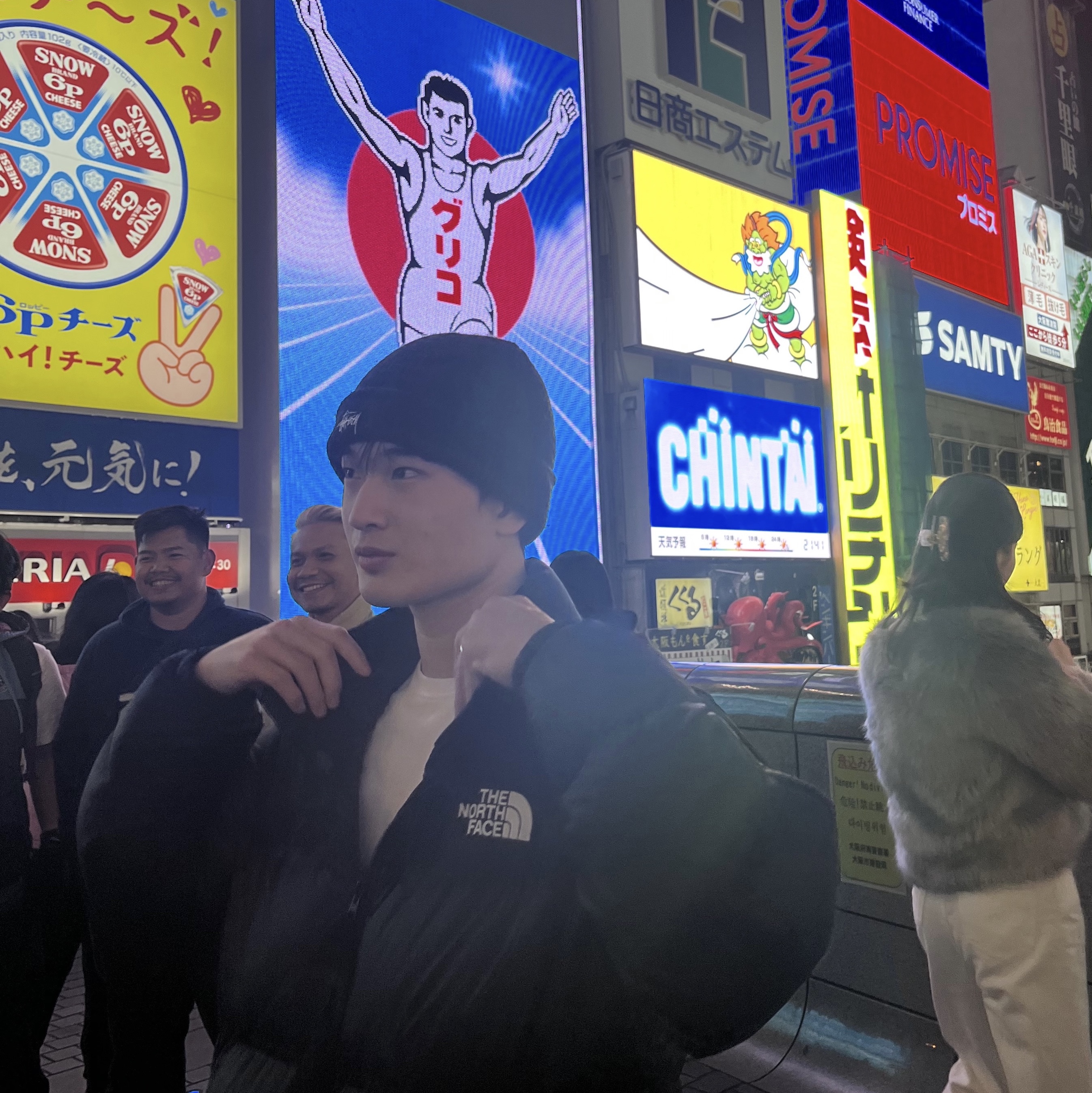 Stussy Basic Cuff Beanie Black, The North Face White Label Novelty Nuptse RDS Down Jacket Black 착용 스타일 - 1