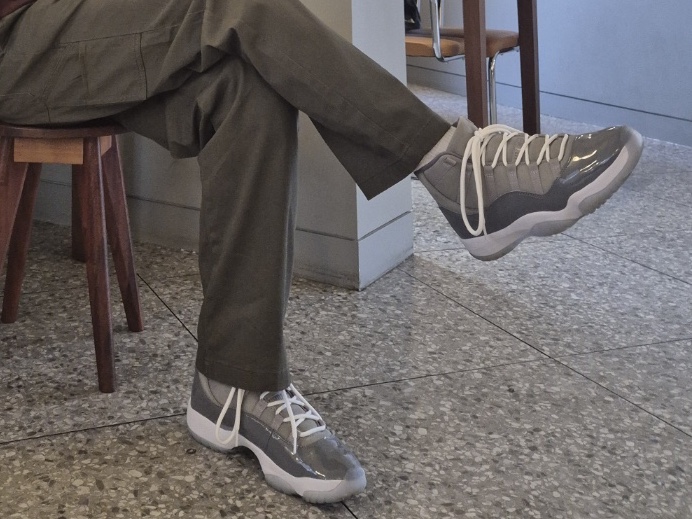 Jordan 11 Retro Cool Grey 2021 착용 스타일 - 2
