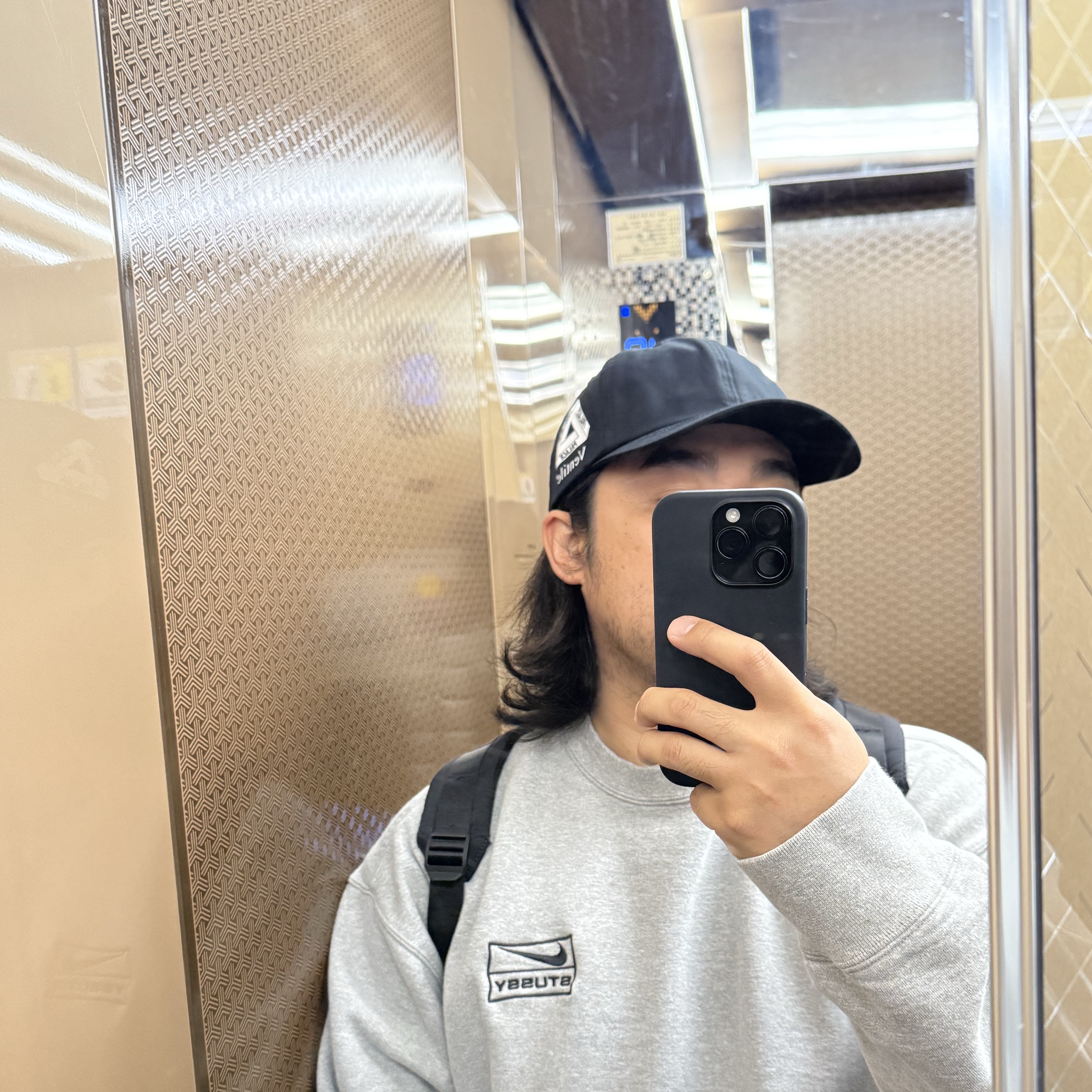 Palace Ventile Side Tri 6-Panel Black - 24FW 착용 스타일