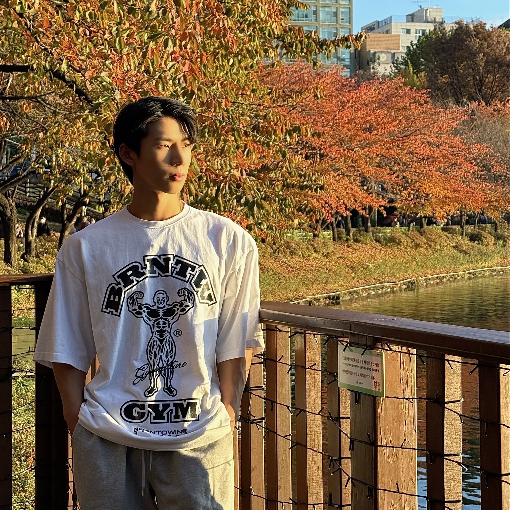 BORN TO WIN B Pendant Ribbed Semi Wide Pants White 착용 스타일