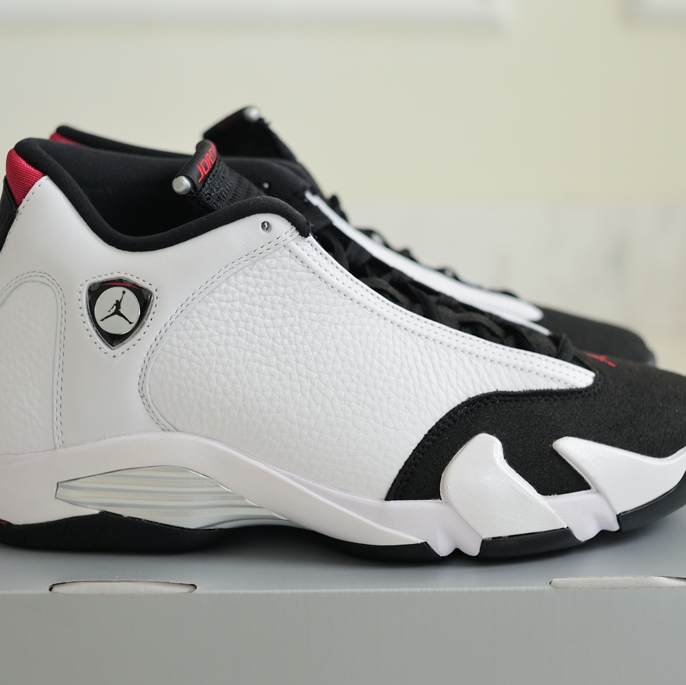 Jordan 14 Retro Black Toe 2024 착용 스타일 - 3
