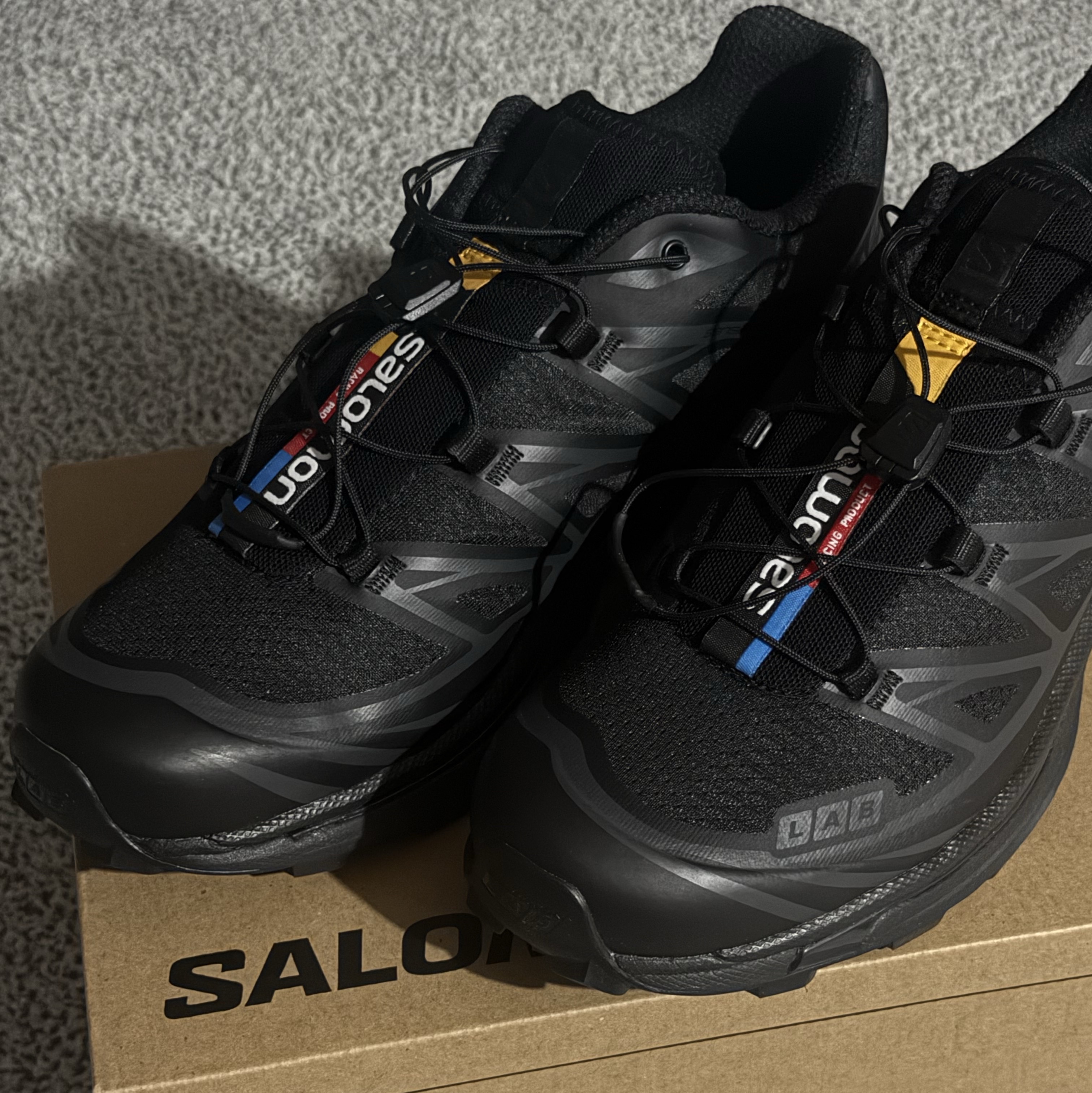 Salomon XT-6 ADV Black 착용 스타일
