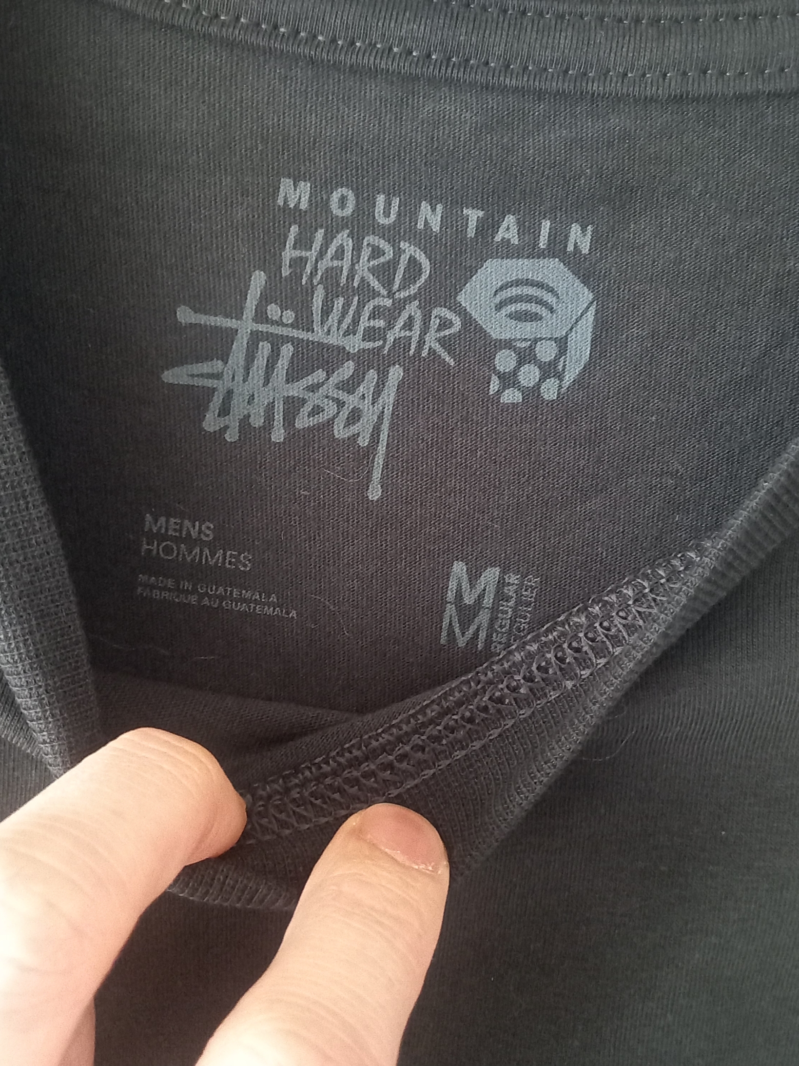 Stussy x Mountain Hardwear LS T-Shirt Stealth Grey 착용 스타일 - 3