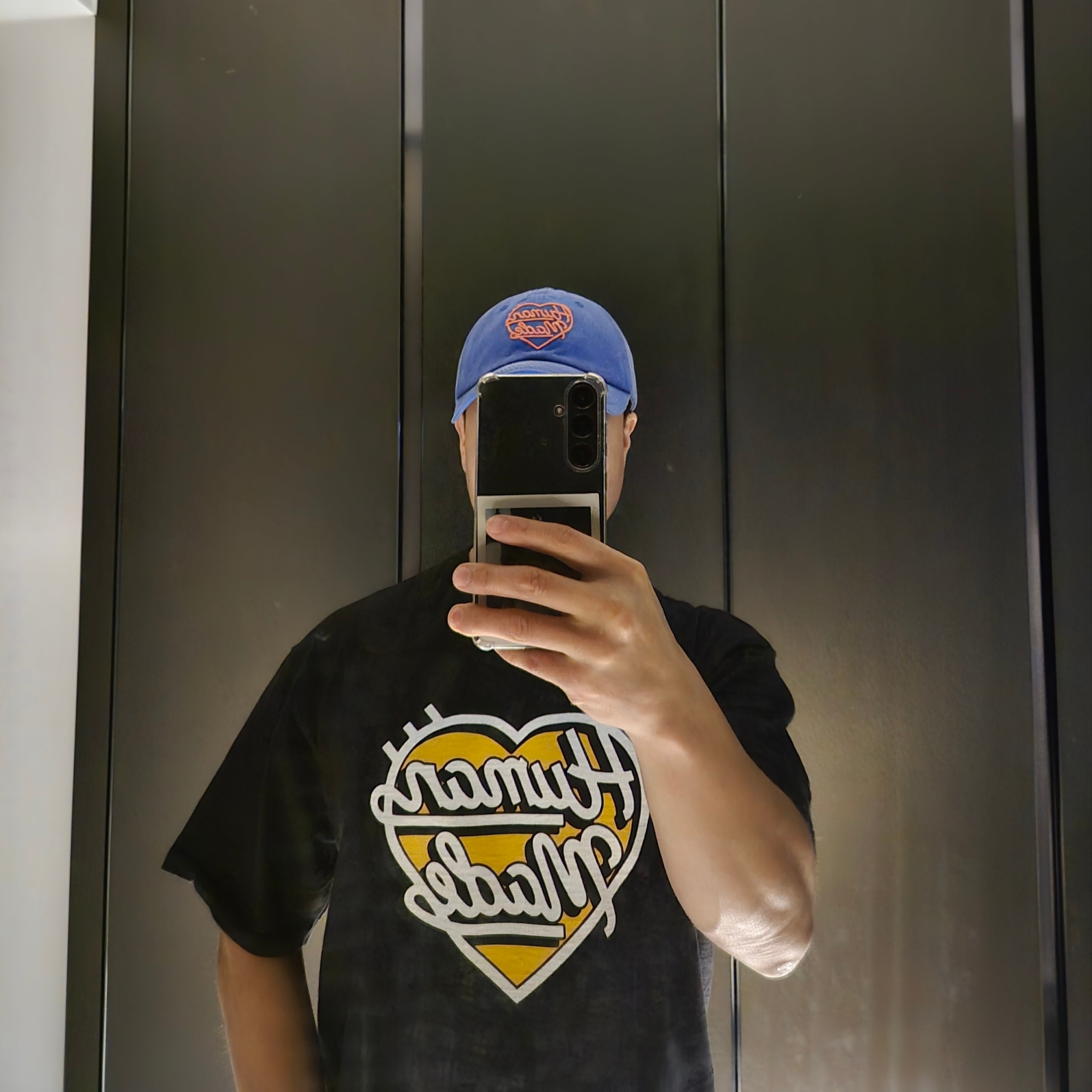 Human Made Graphic T-Shirt #7 Black, Human Made 6 Panel Cap #1 Blue 착용 스타일 - 1