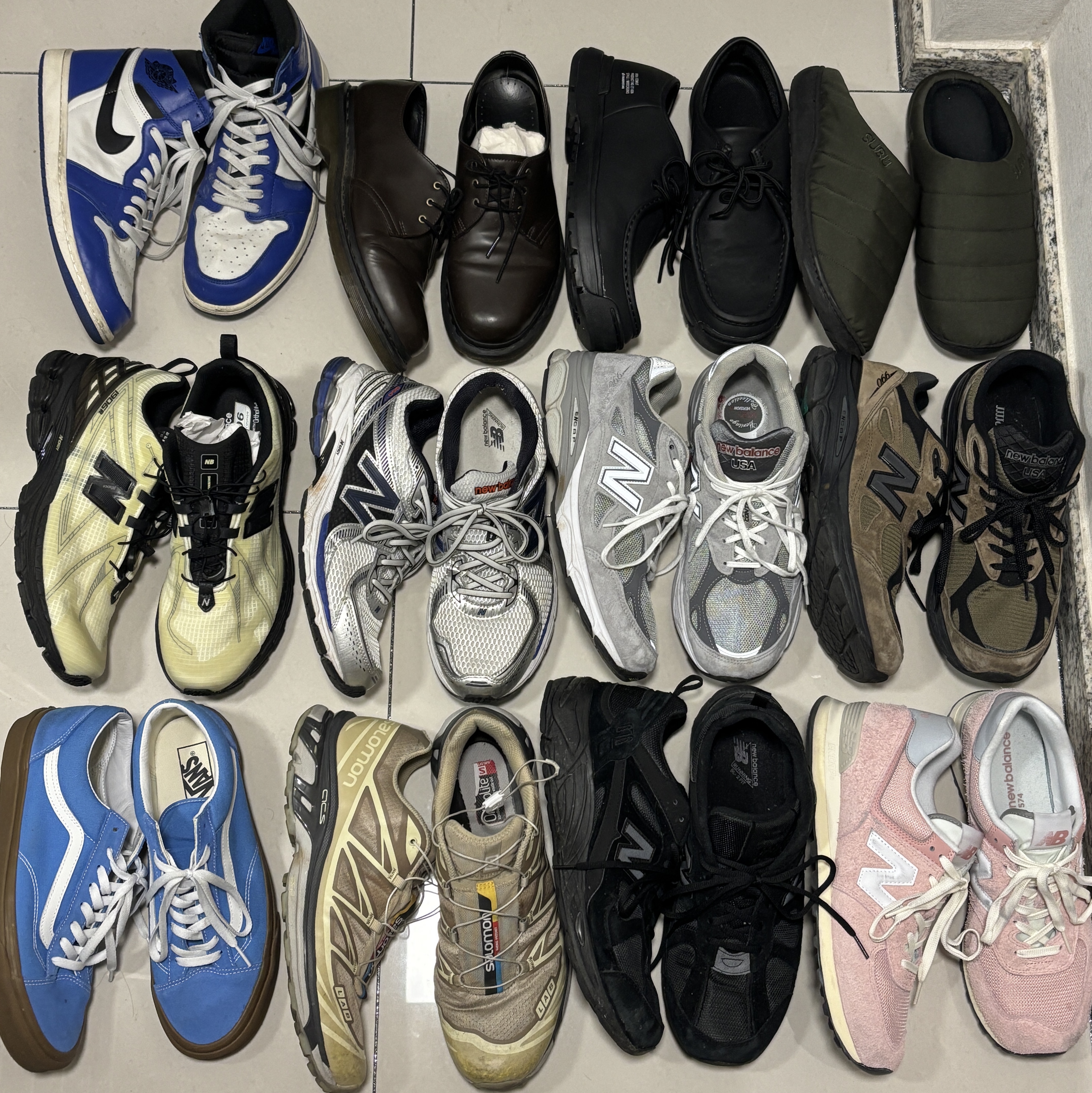Salomon XT-6 Clear Safari Vanila Ice, New Balance 878 Triple Black 착용 스타일
