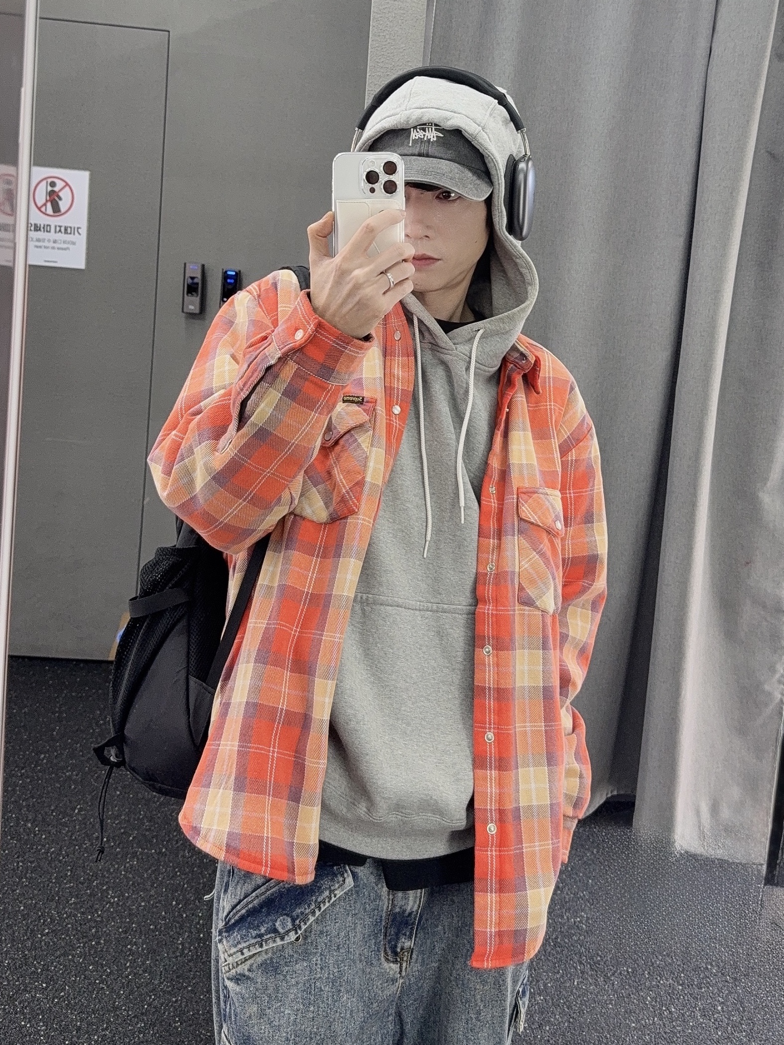 Jordan 1 x Zion Williamson Retro Low OG Flax and Oil Green, Supreme Quilted Flannel Snap Shirt Orange - 24SS 착용 스타일 - 9