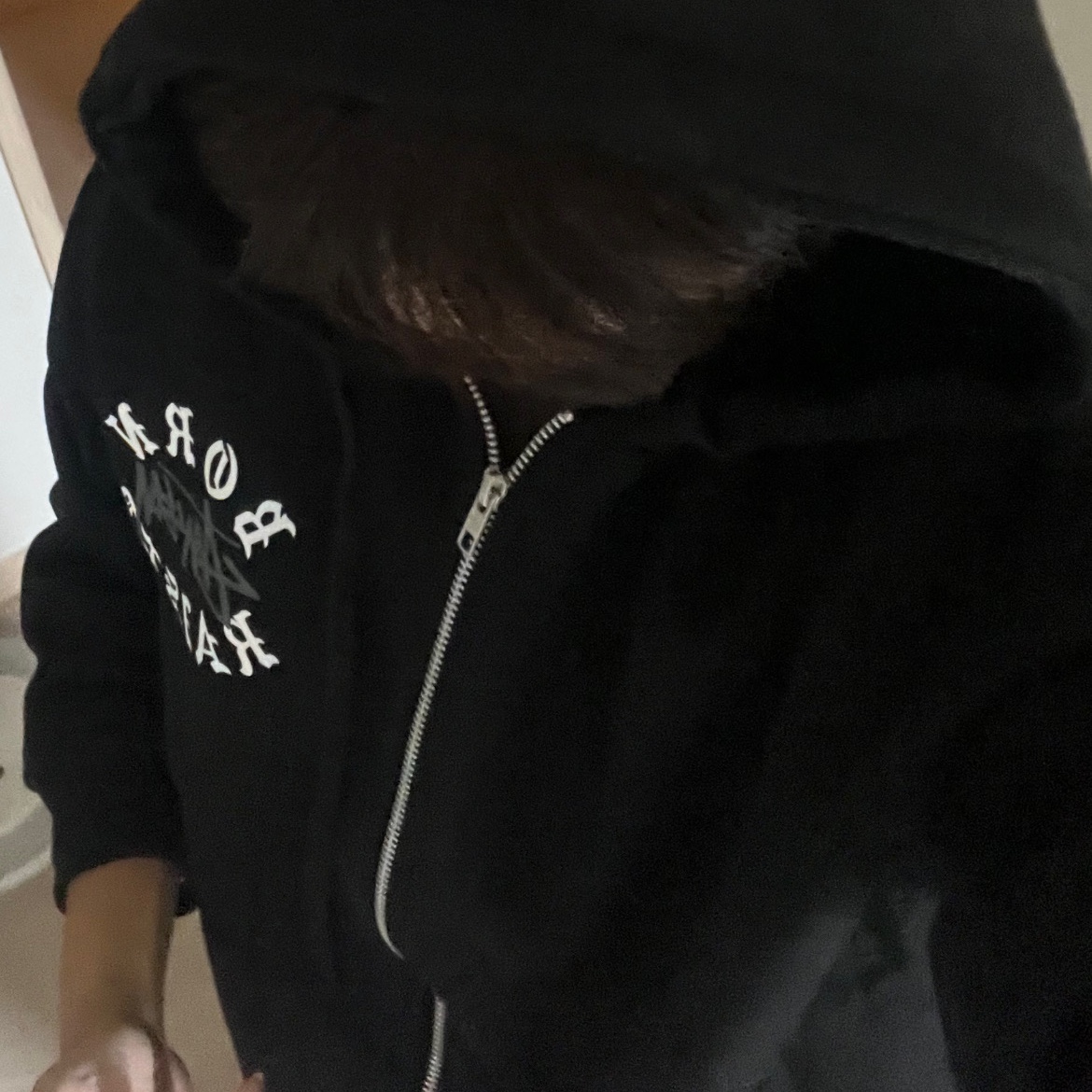 Stussy x Born X Raised Logo Zip Hoodie Black 착용 스타일