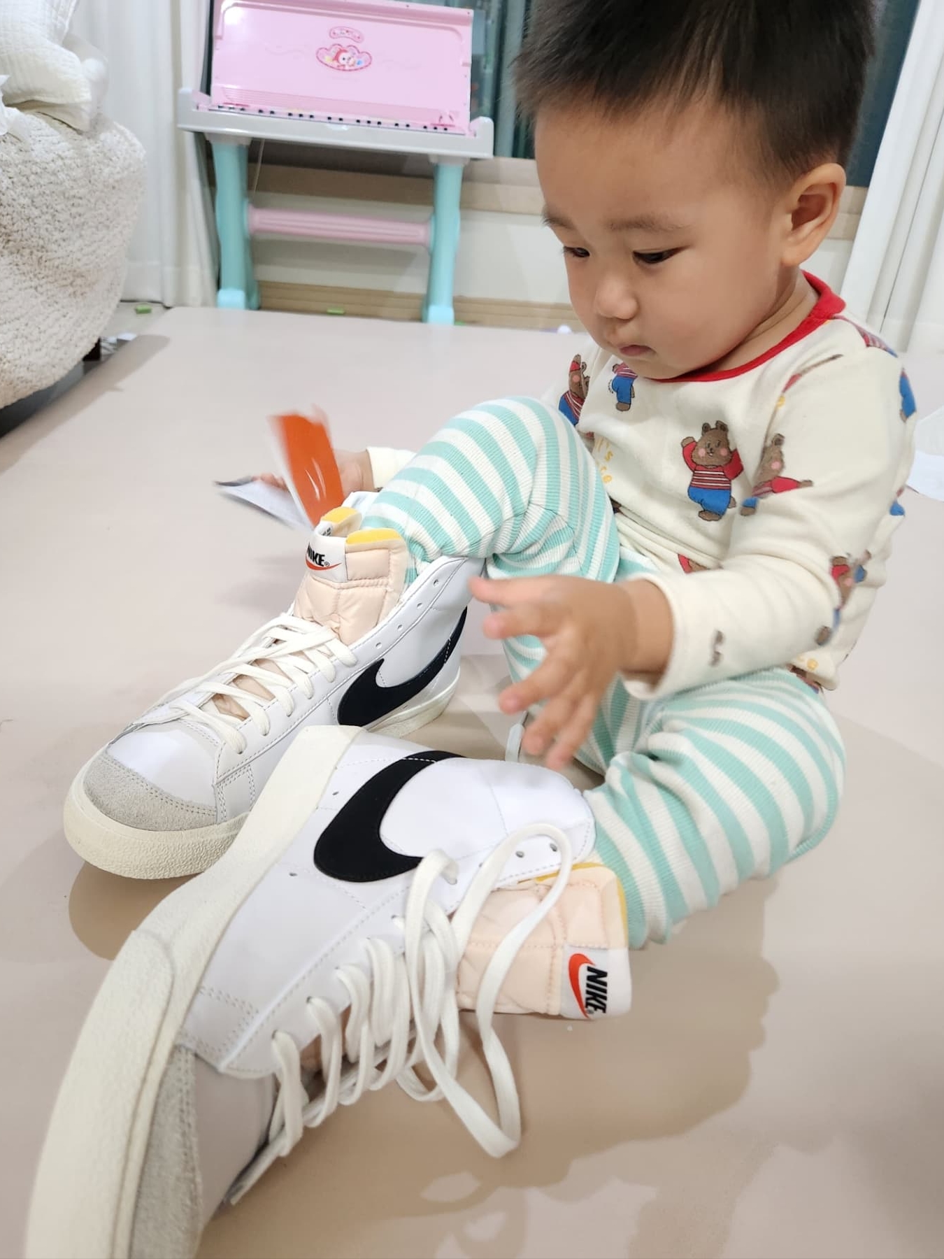 Nike Blazer Mid '77 Vintage White Black 착용 스타일