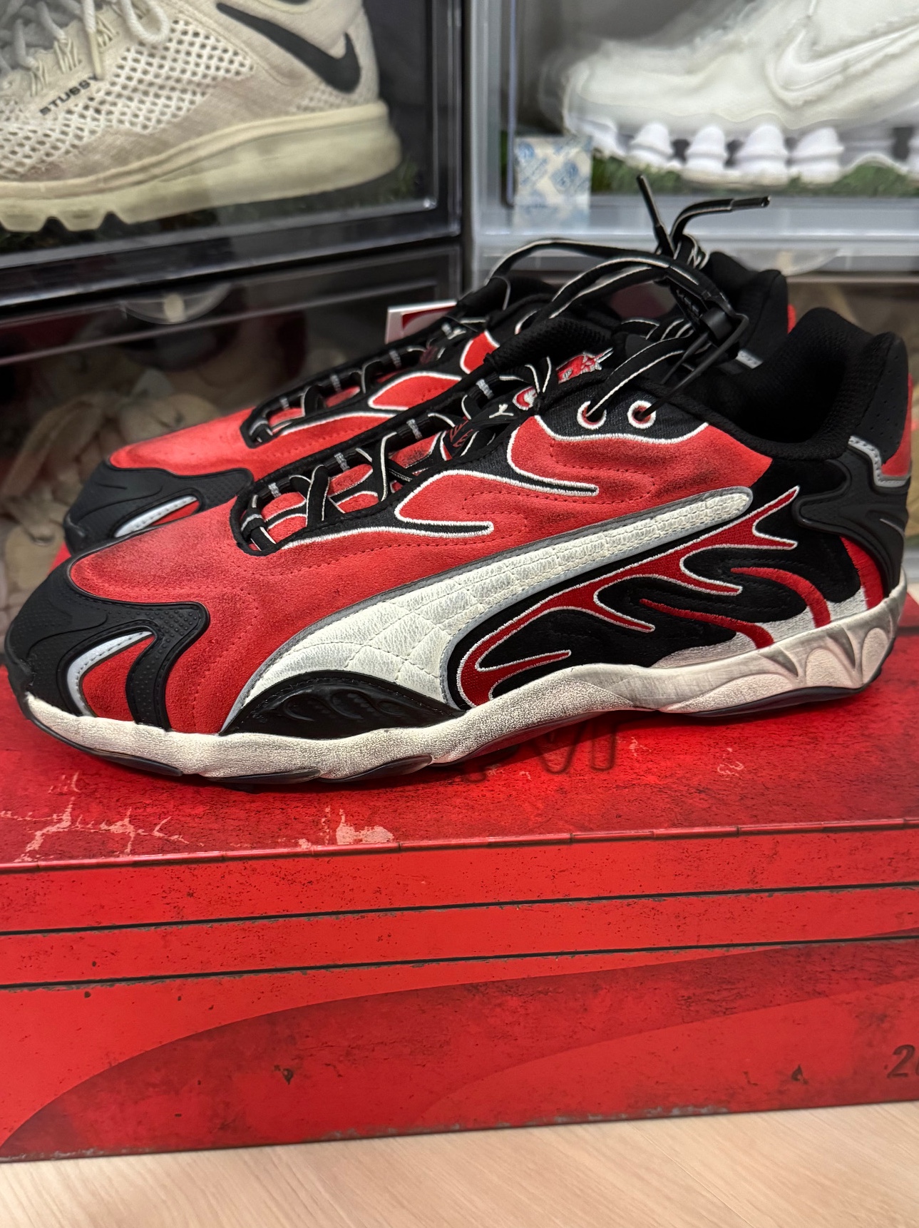 Puma x A$AP Rocky Inhale Distressed Puma Black Pop Red, Zara Utility Cargo Jeans Black 착용 스타일 - 2