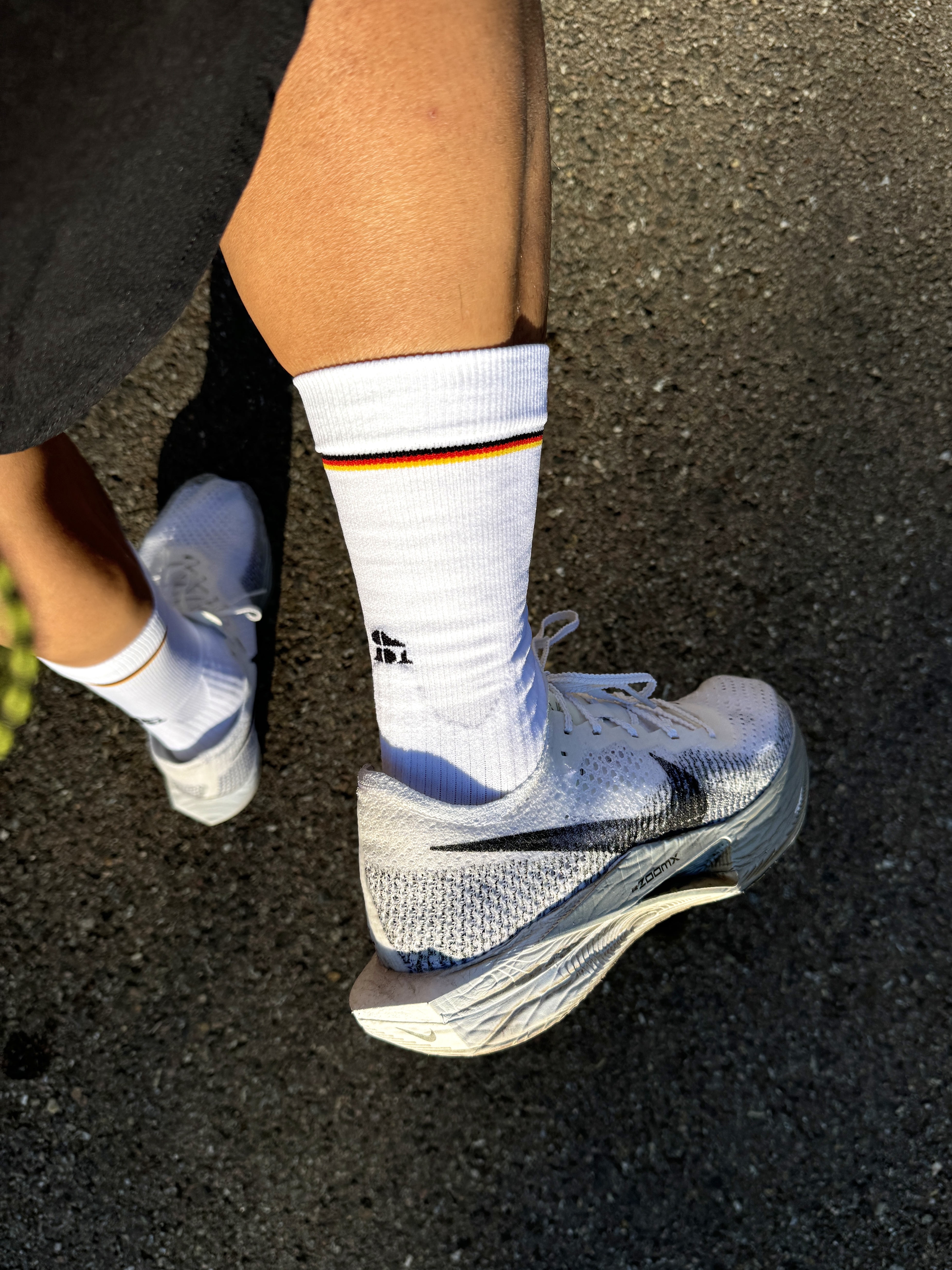 Nike ZoomX Vaporfly Next% 3 White Grey, Nike x Drake Nocta Club Cap White 착용 스타일 - 8