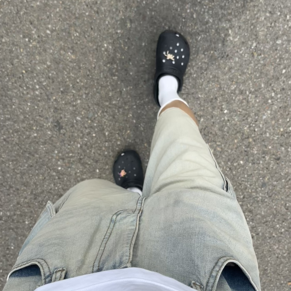 Crocs Baya Clog Black 착용 스타일