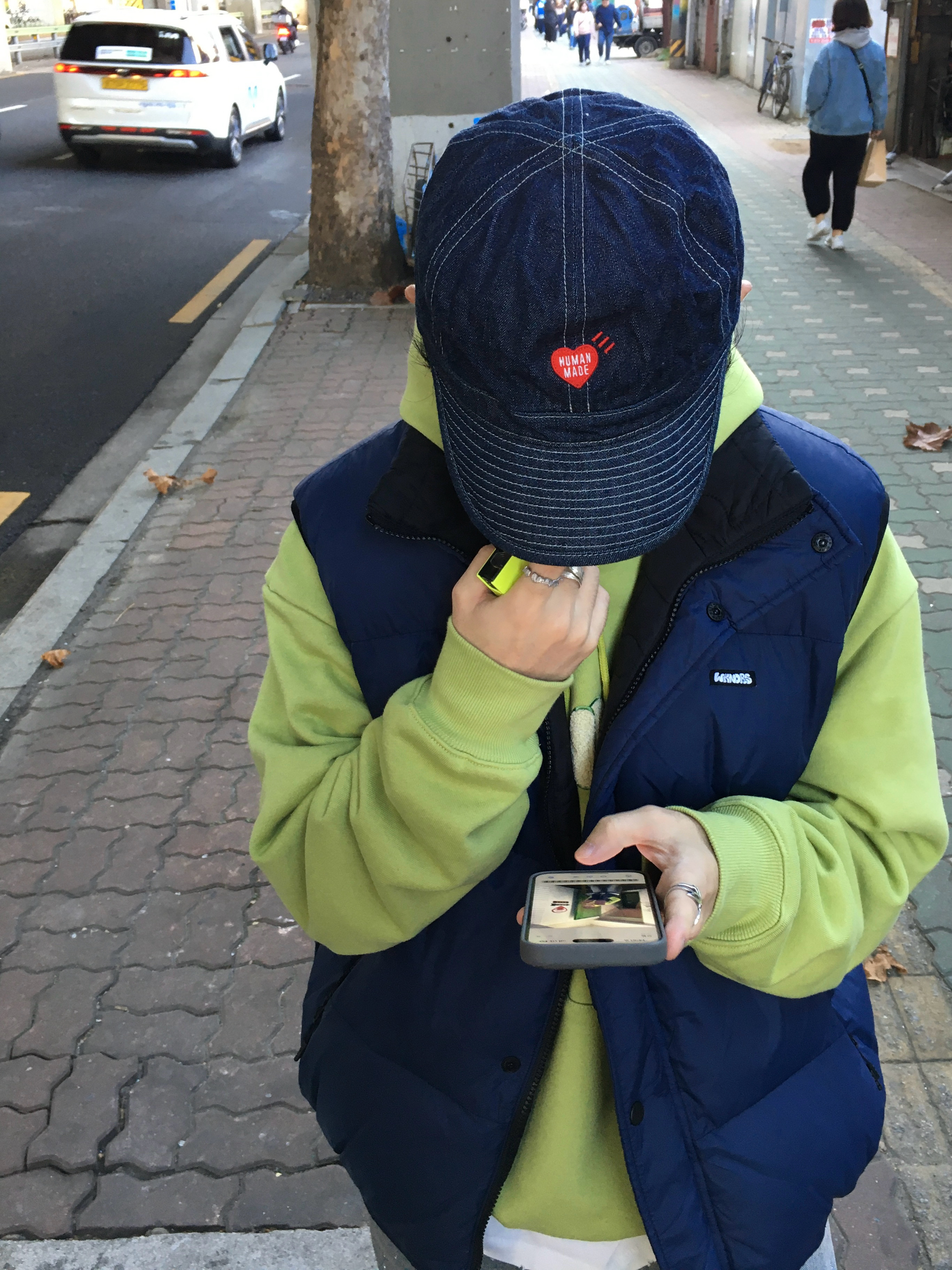 Human Made Denim Work Cap Indigo, ERL Vamp Skate Shoe Pirate Black 착용 스타일 - 5