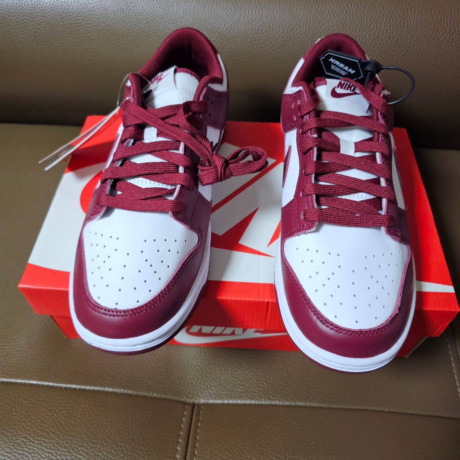 Nike Dunk Low Retro Team Red 착용 스타일 - 1