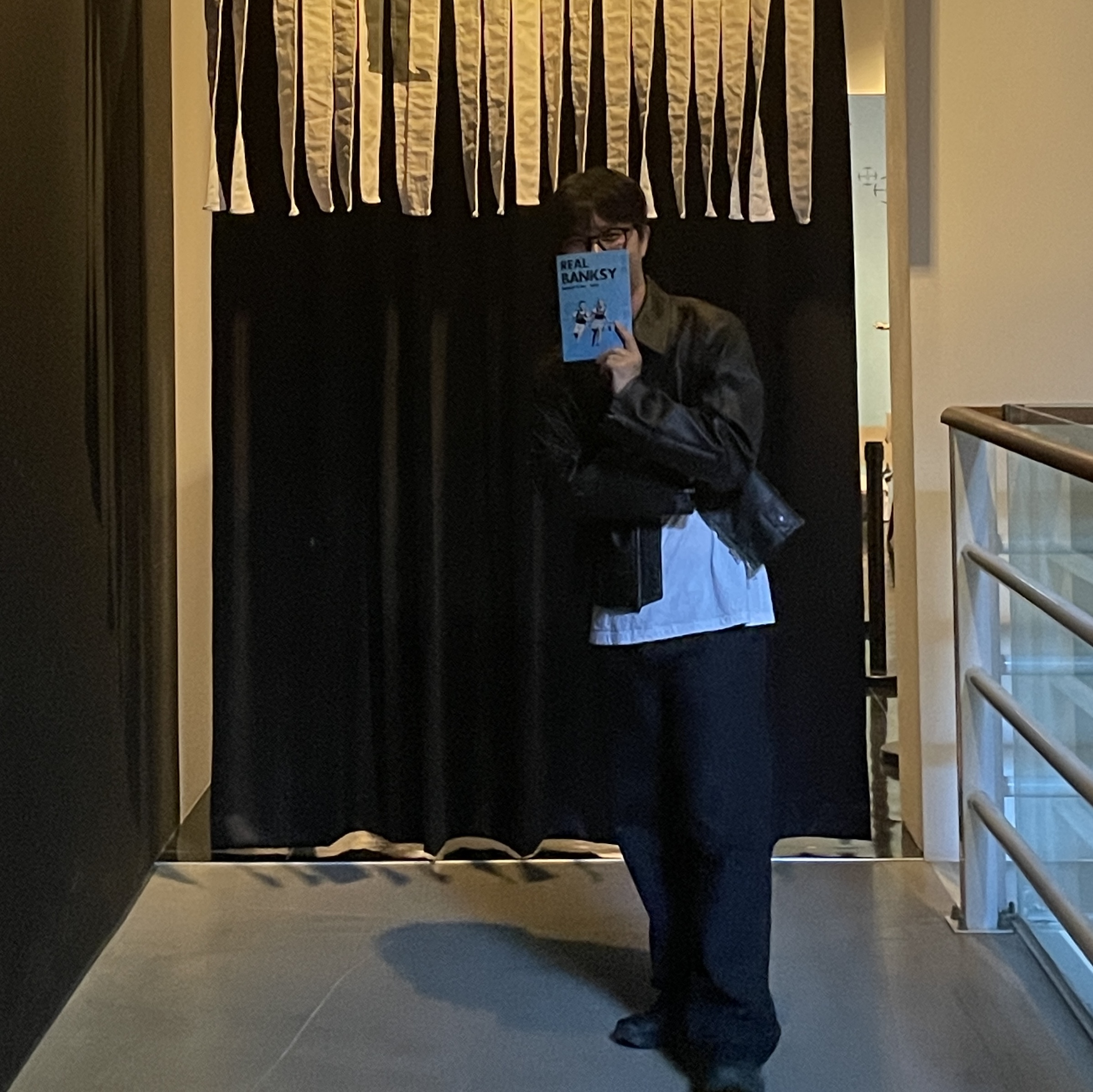 Haleine 3D Distressed Faux Leahter Jacket Black (VJ301) 착용 스타일