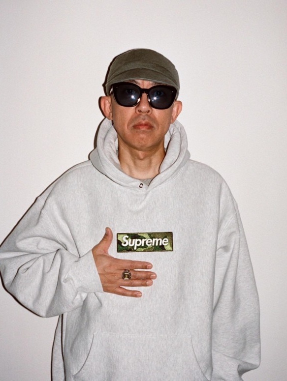 Supreme Box Logo Hooded Sweatshirt Ash Grey - 23FW 착용 스타일 - 2