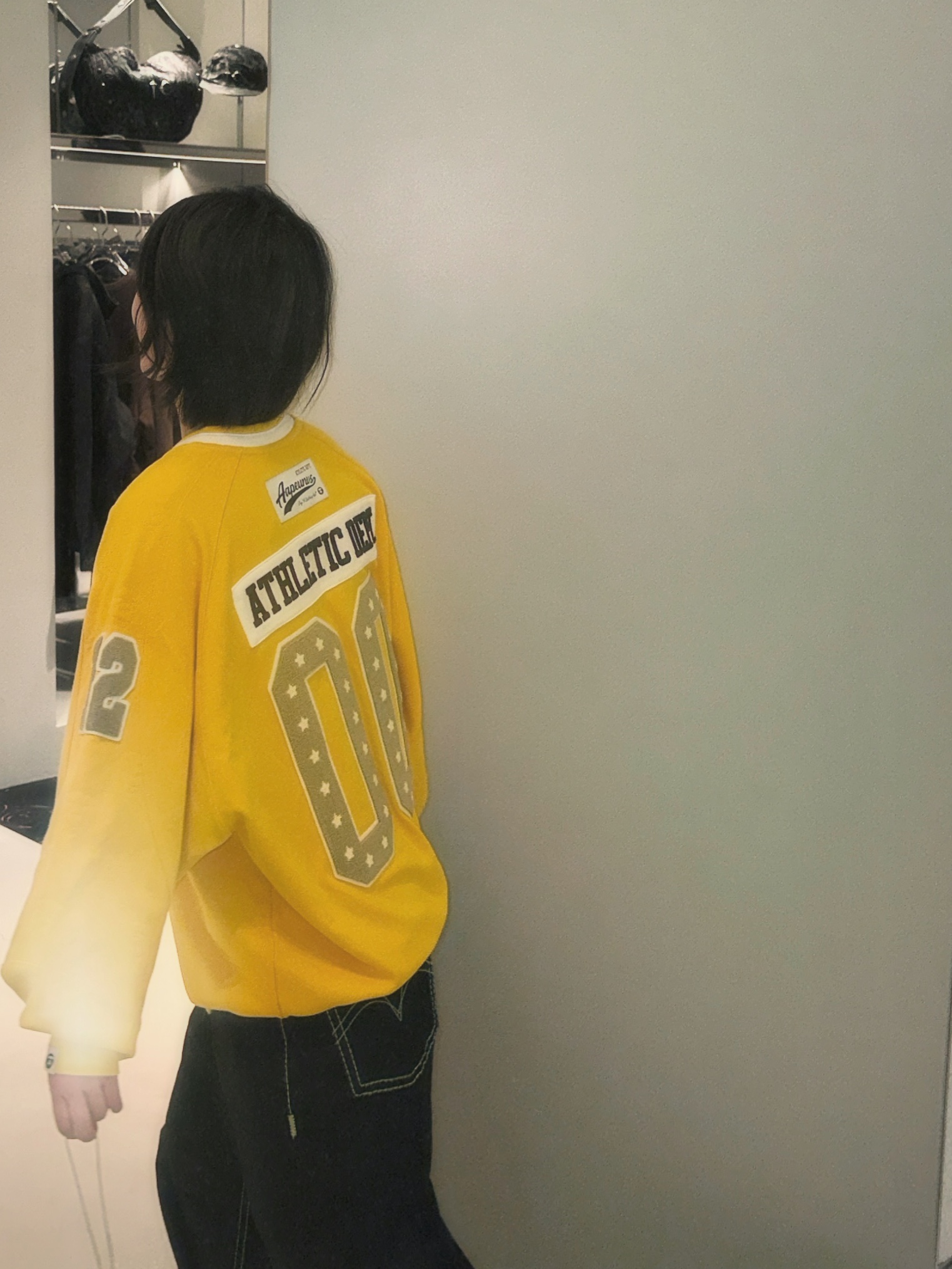 AAPE Main Crew Neck Sweater Dark Yellow - 24FW 착용 스타일 - 2