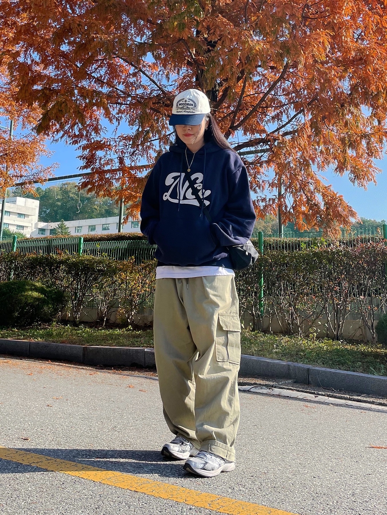 Supreme Small Cinch Pouch Black - 23FW, Asics Gel-1130 White Black 착용 스타일