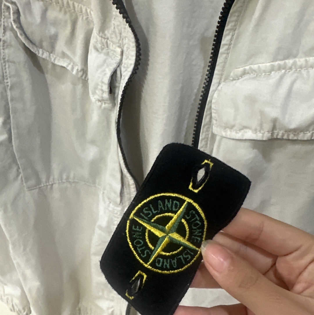 Stone Island 106WN Old Treatment Overshirt Sky Blue - 24SS 착용 스타일