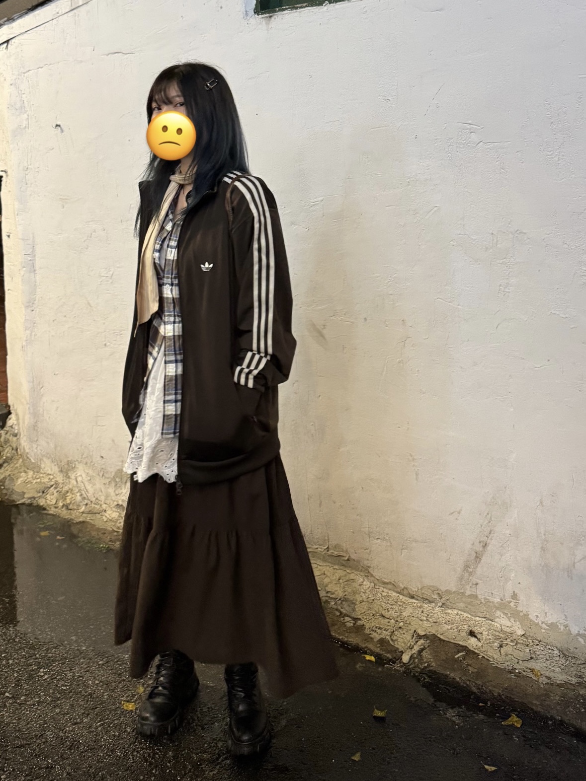 Adidas Originals Track Jacket Gender Neutral Dark Brown Wonder White - KR Sizing 착용 스타일 - 1