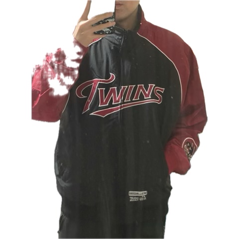 BDNS x LG TWINS Dugout Jacket Red 착용 스타일
