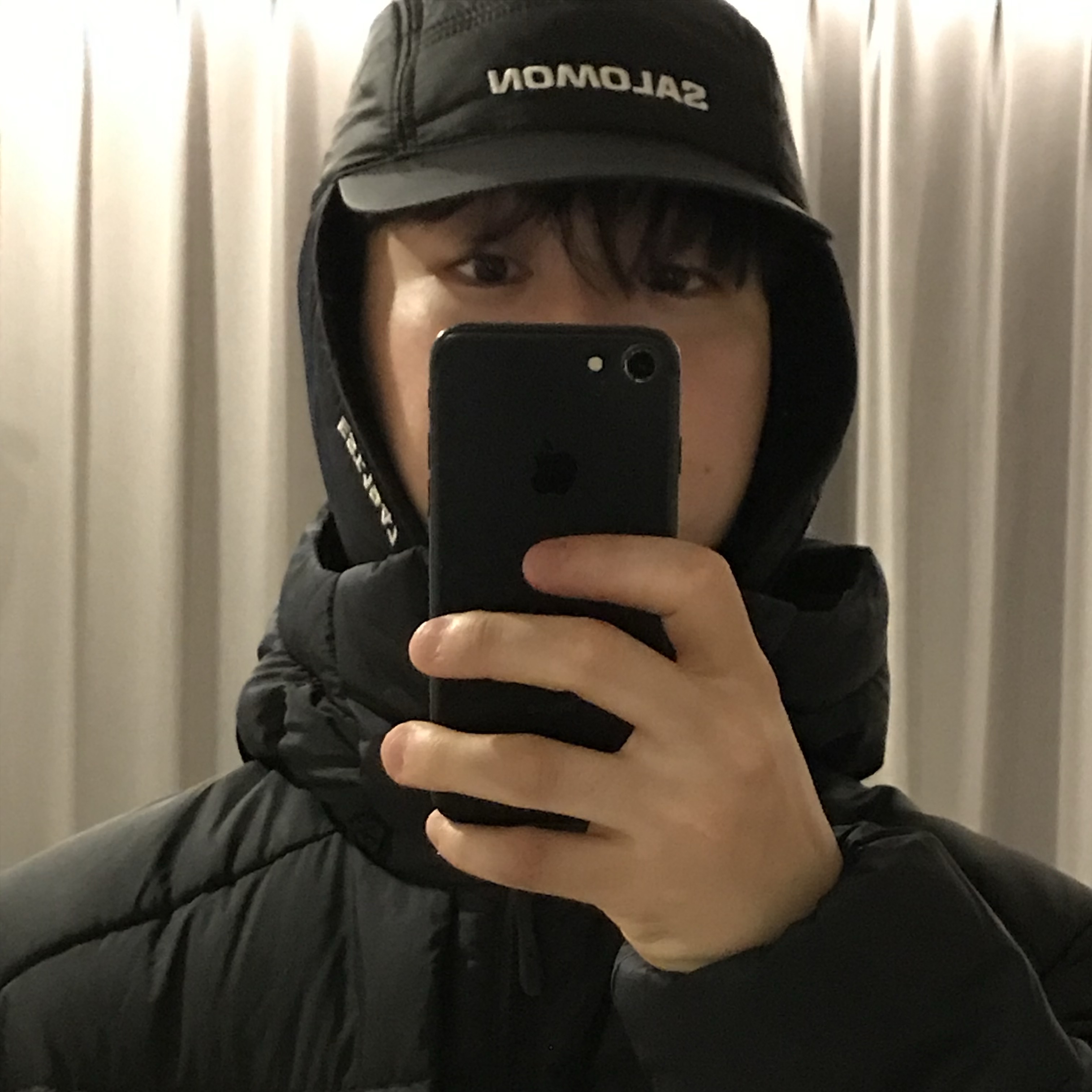 Salomon Thermo Trapper Hat Black, Arc'teryx Thorium Hoody Black 착용 스타일 - 2