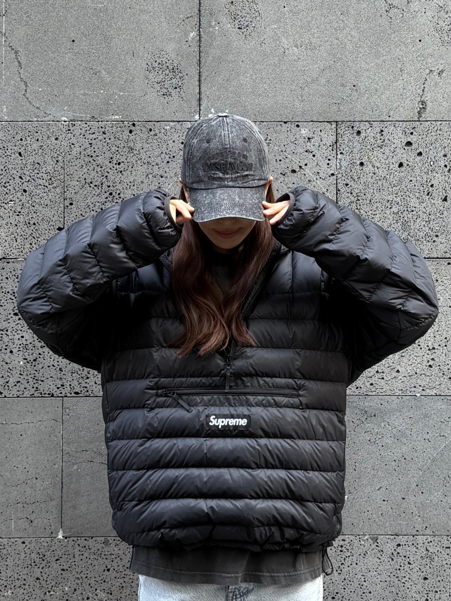 Supreme Micro Down Half Zip Hooded Pullover Black - 24FW, Birkenstock Boston Shearling Mocha - Regular 착용 스타일 - 2
