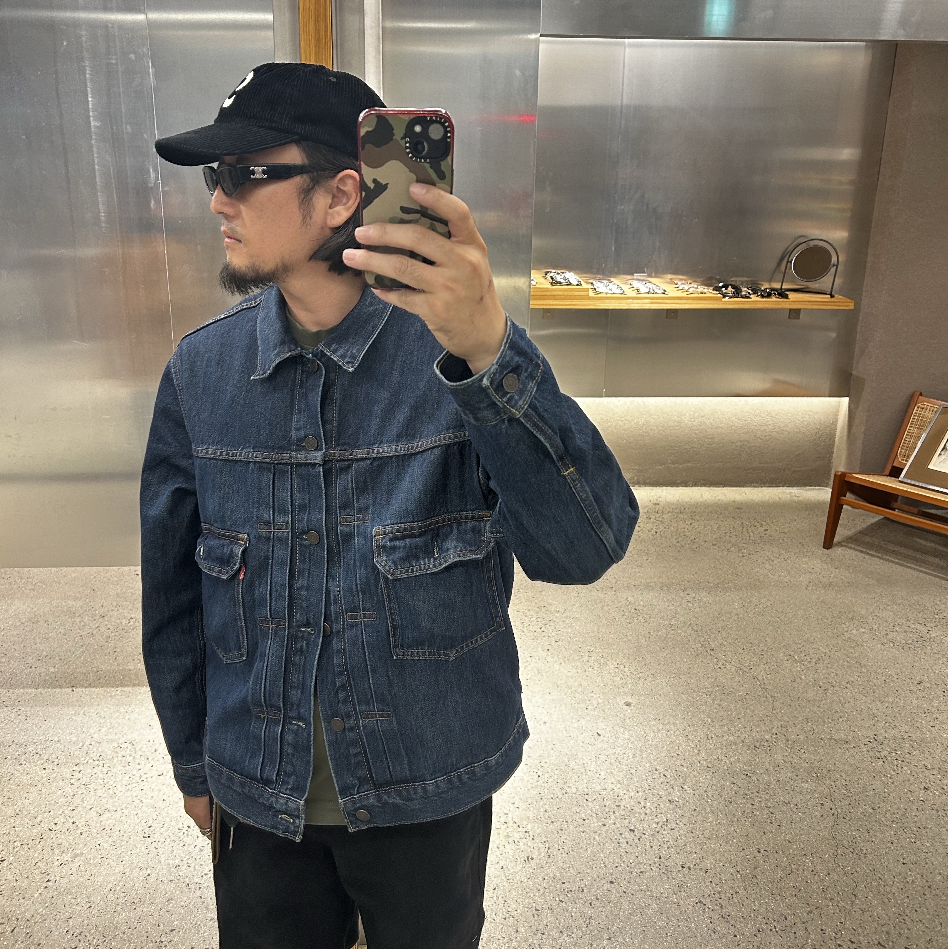 Supreme Corduroy S Logo 6-Panel Dark Brown - 24FW, Dr. Martens x Wacko Maria 1461 Tiger Camo Hair On Camel Black 착용 스타일 - 1