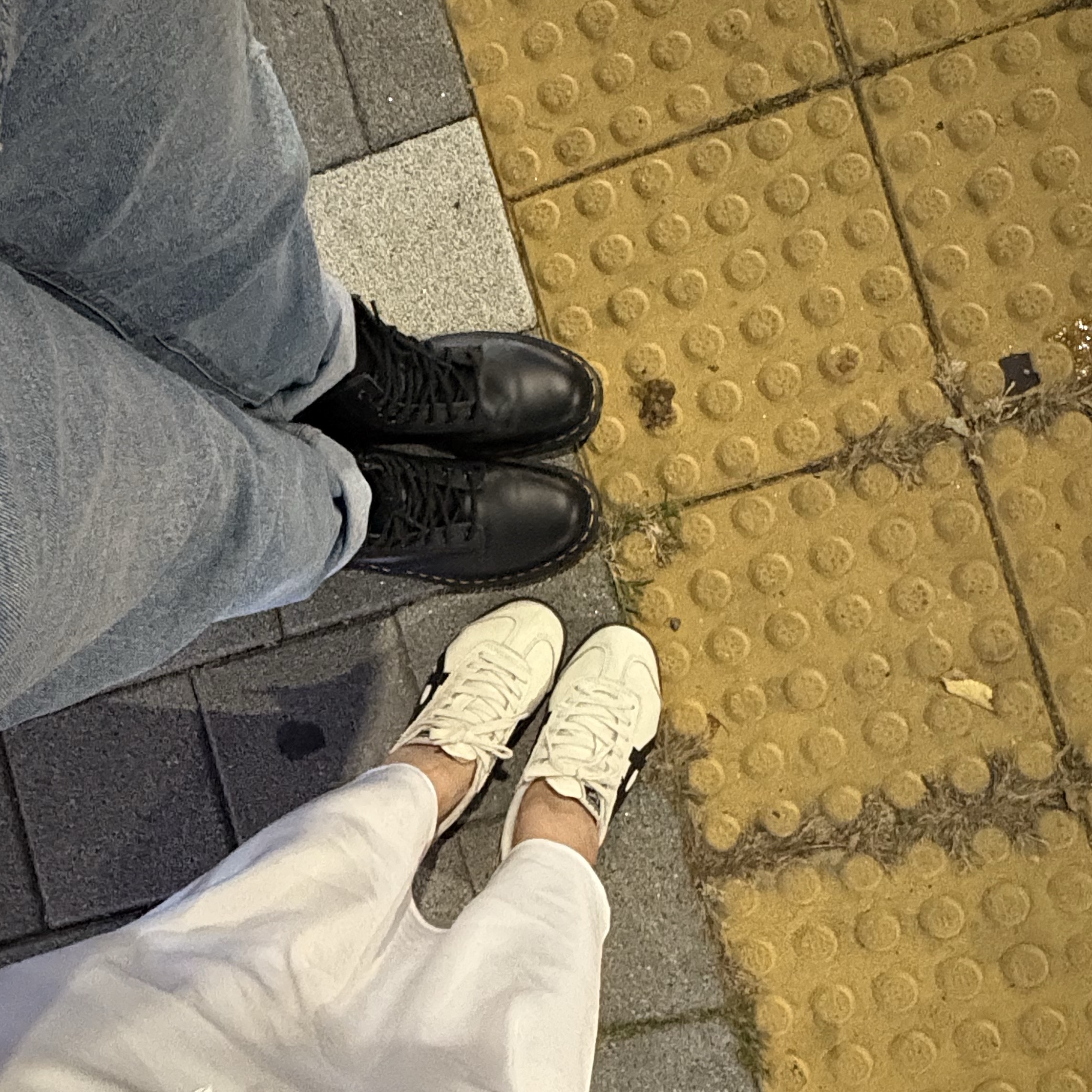 Onitsuka Tiger Tokuten White Black 착용 스타일 - 1