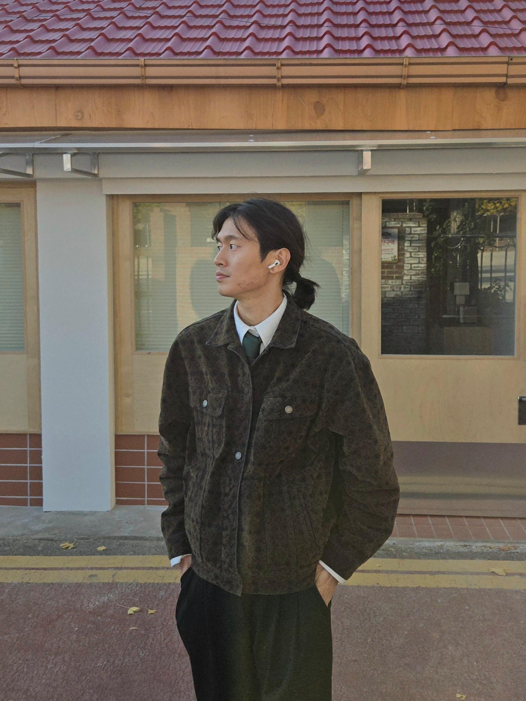 Supreme Flocked Denim Trucker Jacket Black - 24FW 착용 스타일 - 2