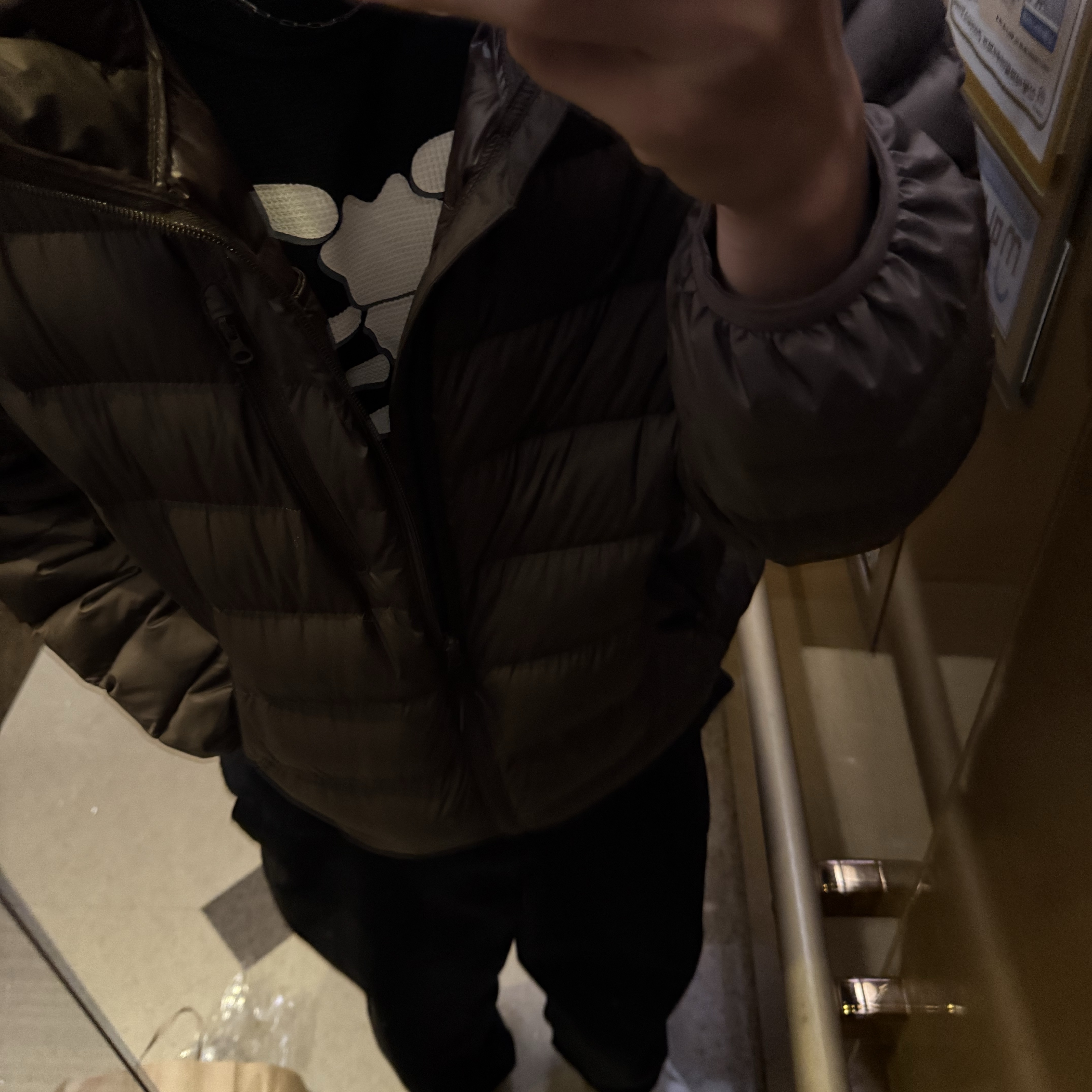 Supreme Hanes Bones Thermal Crew Black (1 Pack) 착용 스타일