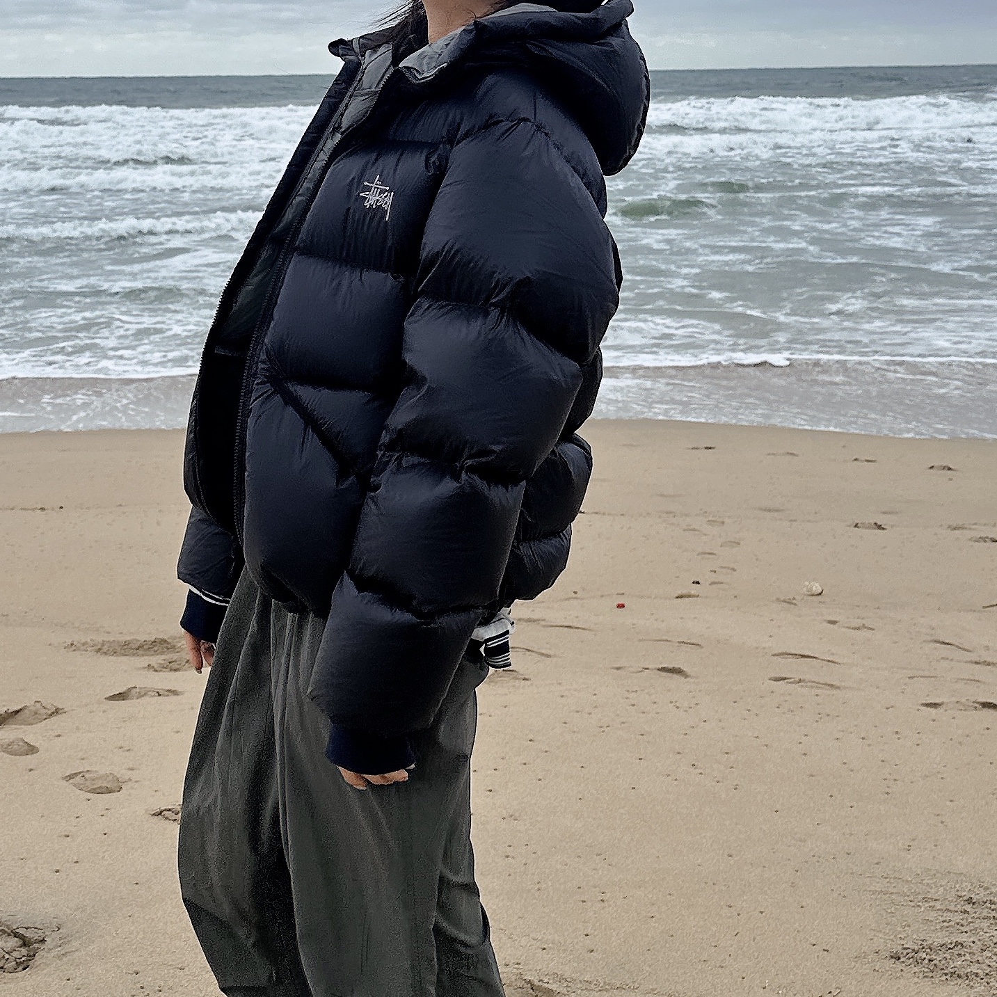 Stussy Down Parka Micro Ripstop Phantom Black 착용 스타일 - 1