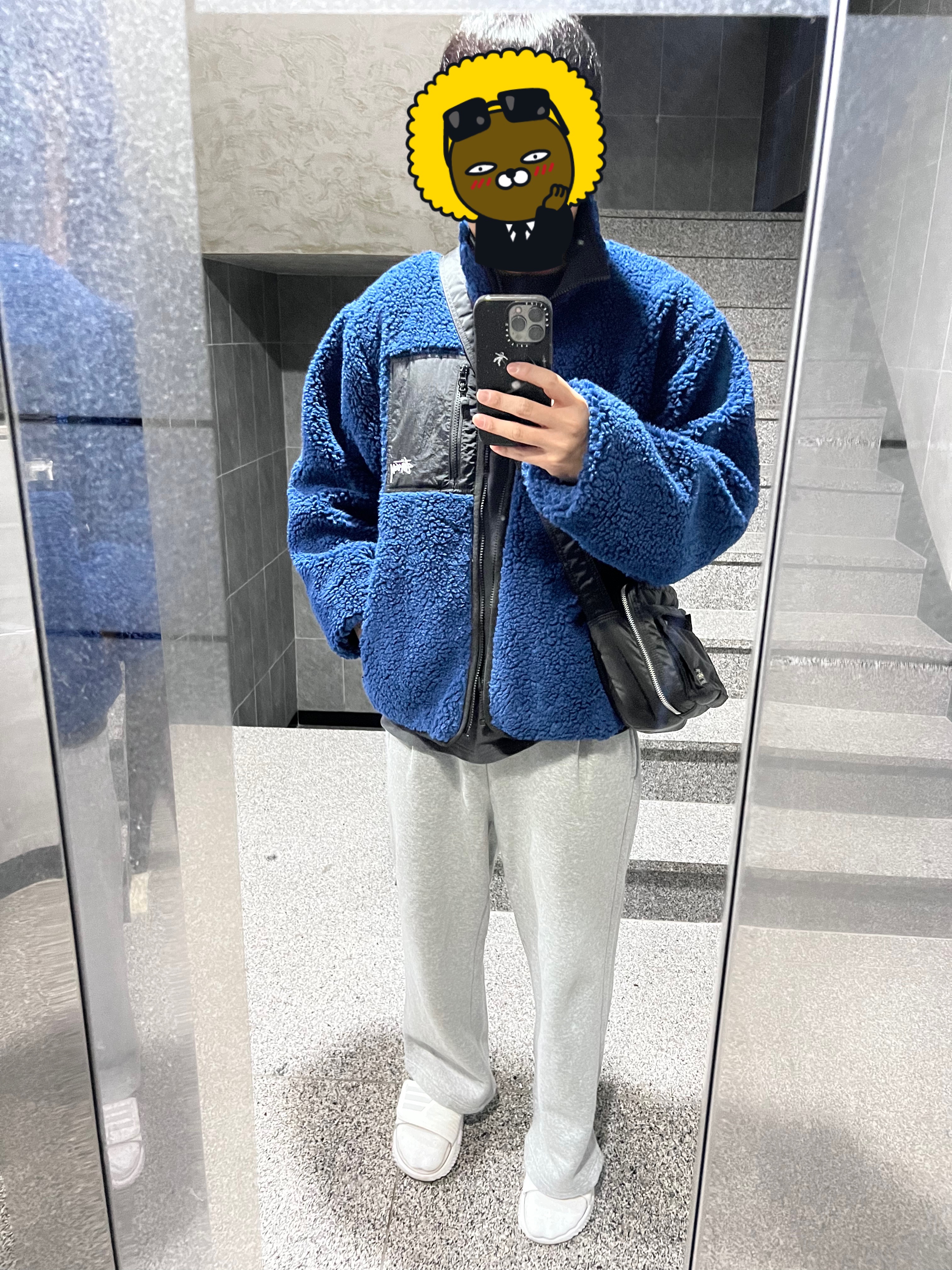 Stussy Sherpa Reversible Jacket Weathered Blue, Porter Tanker Shoulder Bag S Black 착용 스타일