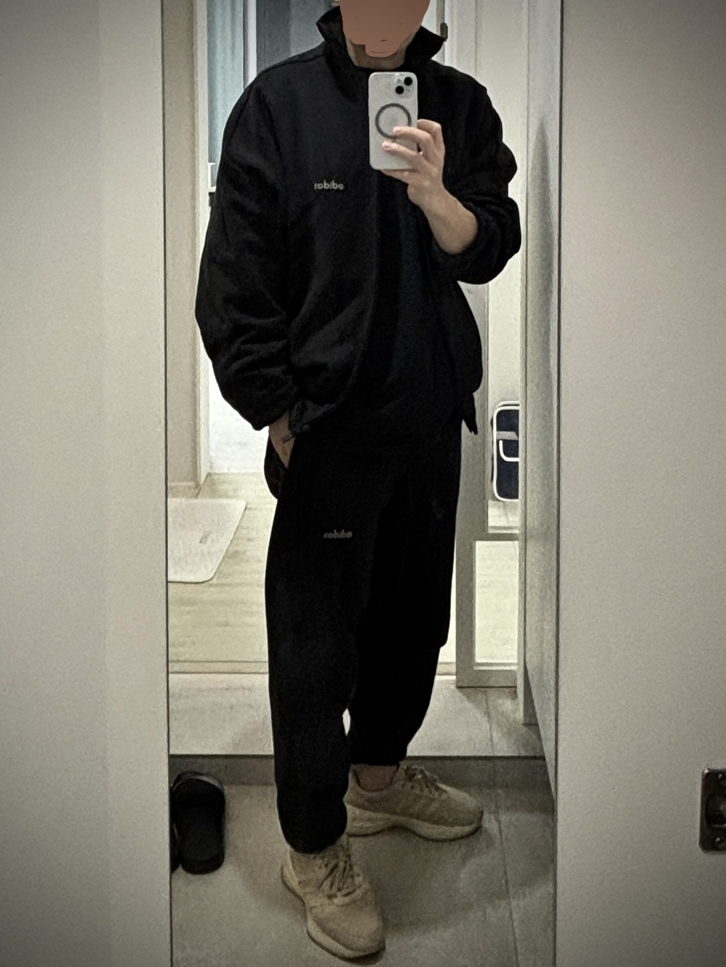 Adidas x Fear Of God Athletics Track Jacket Black - KR Sizing, Adidas x Fear of God Athletics Heavy Fleece Sweatpants Black - KR Sizing 착용 스타일 - 2