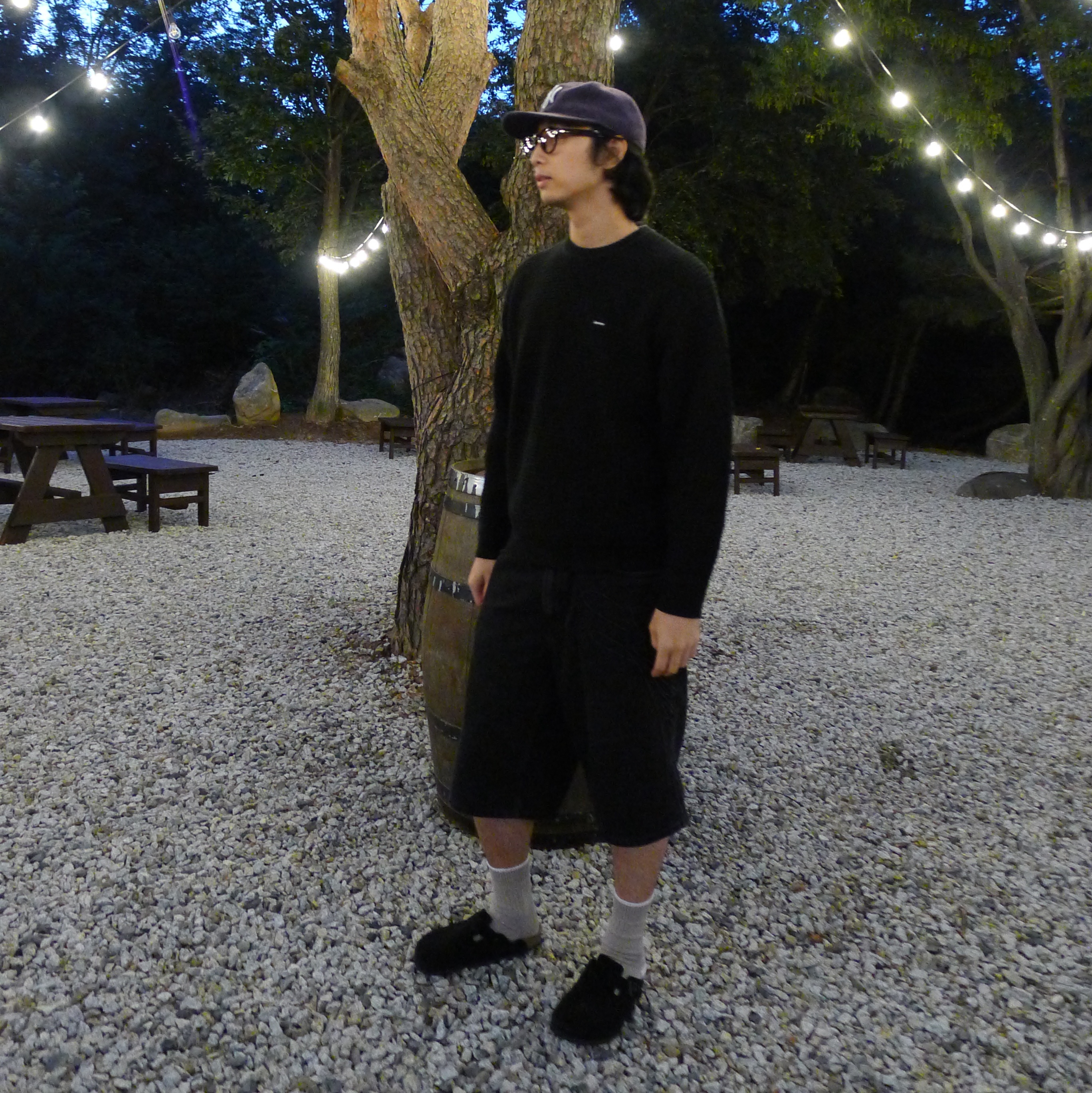 Supreme Waffle Small Box Sweater Black - 24FW, Supreme Script Baggy Denim Short Washed Black - 24SS 착용 스타일