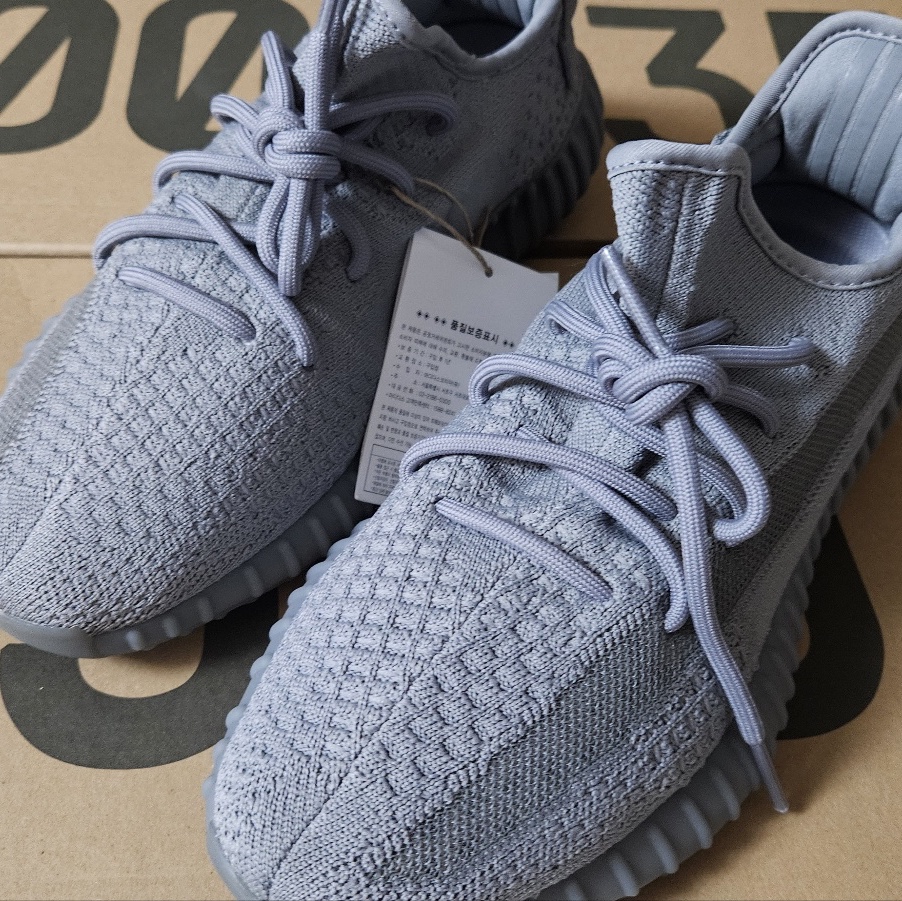 Adidas Yeezy 500 Stone Salt, Adidas Yeezy Boost 350 V2 MX Dark Salt 착용 스타일 - 3