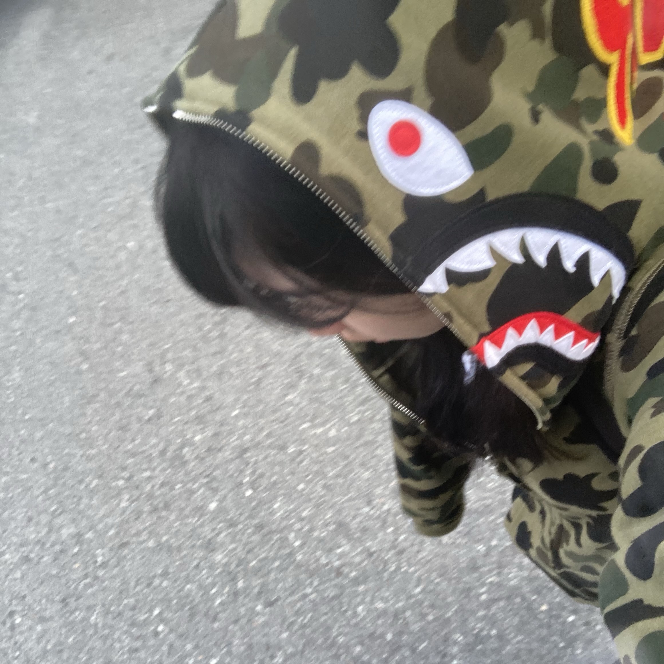 BAPE PONR 1st Camo 2nd Shark Full Zip Hoodie Green 착용 스타일 - 2