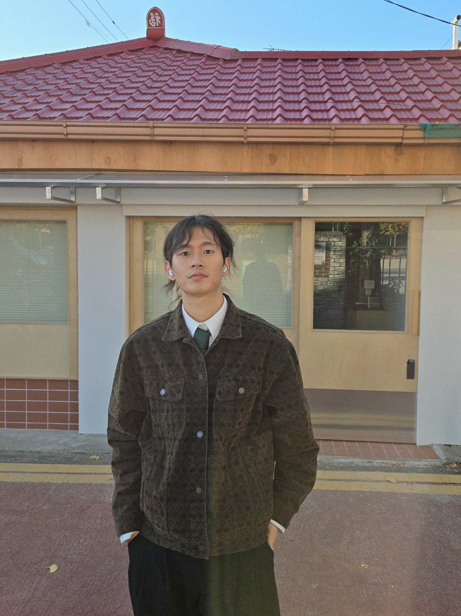 Supreme Flocked Denim Trucker Jacket Black - 24FW 착용 스타일 - 1