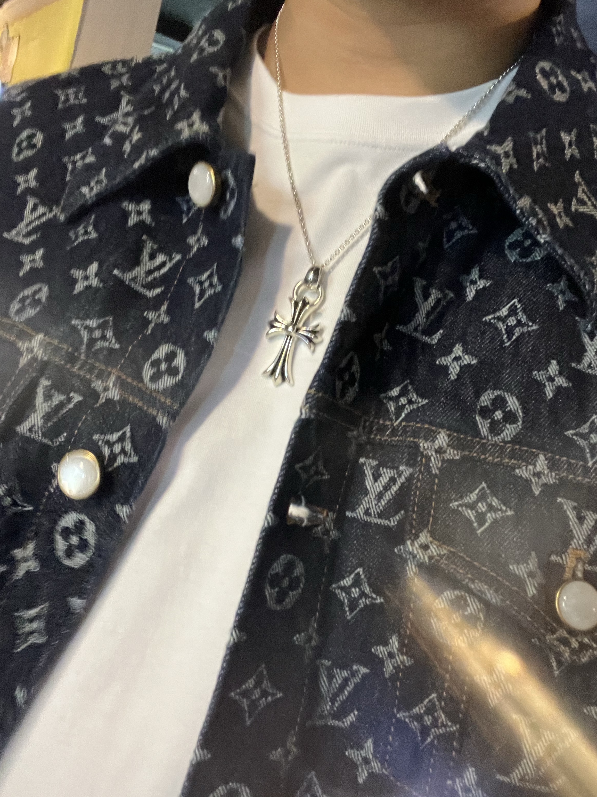 Louis Vuitton Monogram Jacquard Denim Jacket Blue 착용 스타일 - 2
